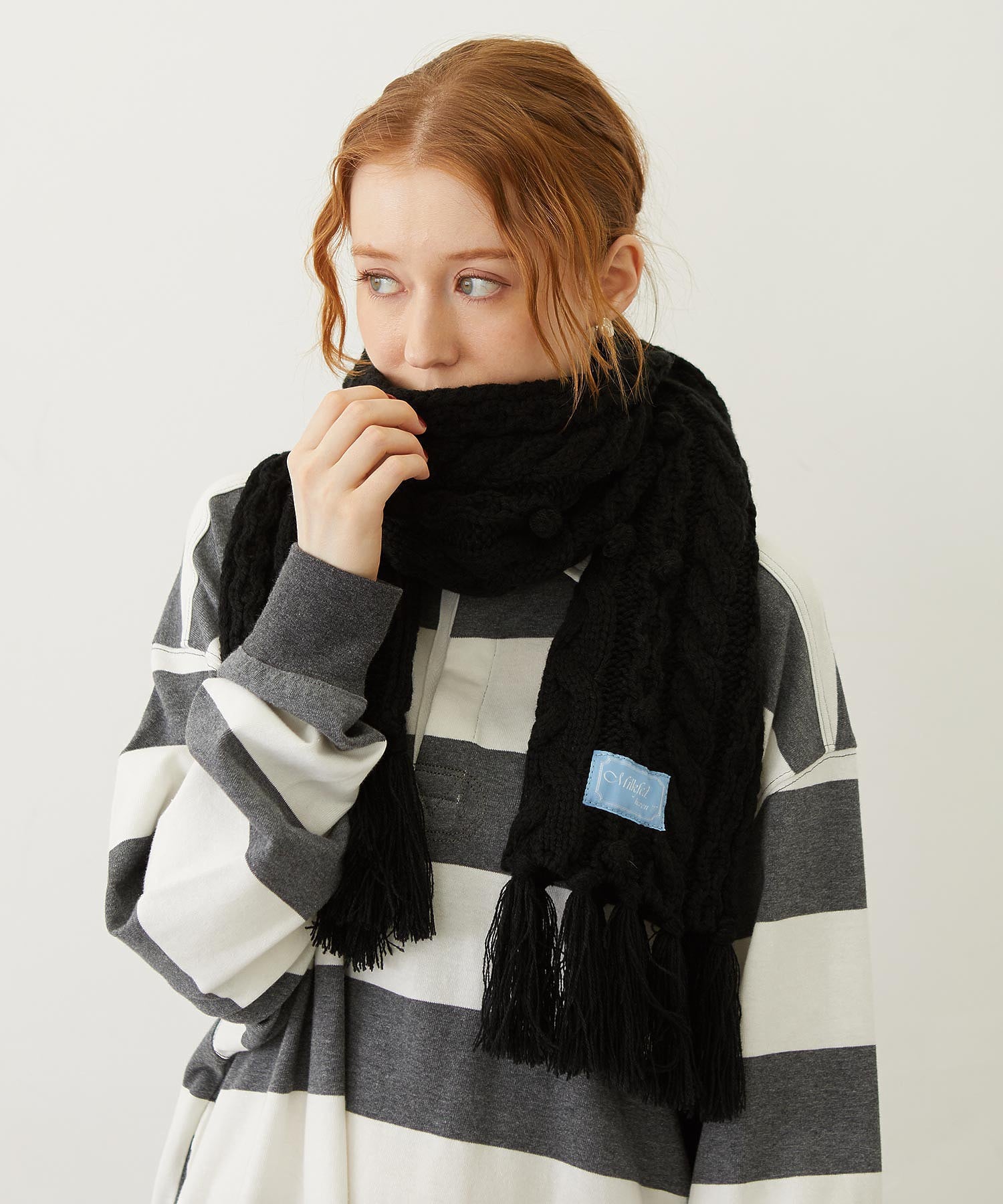 CABLE KNIT STOLE