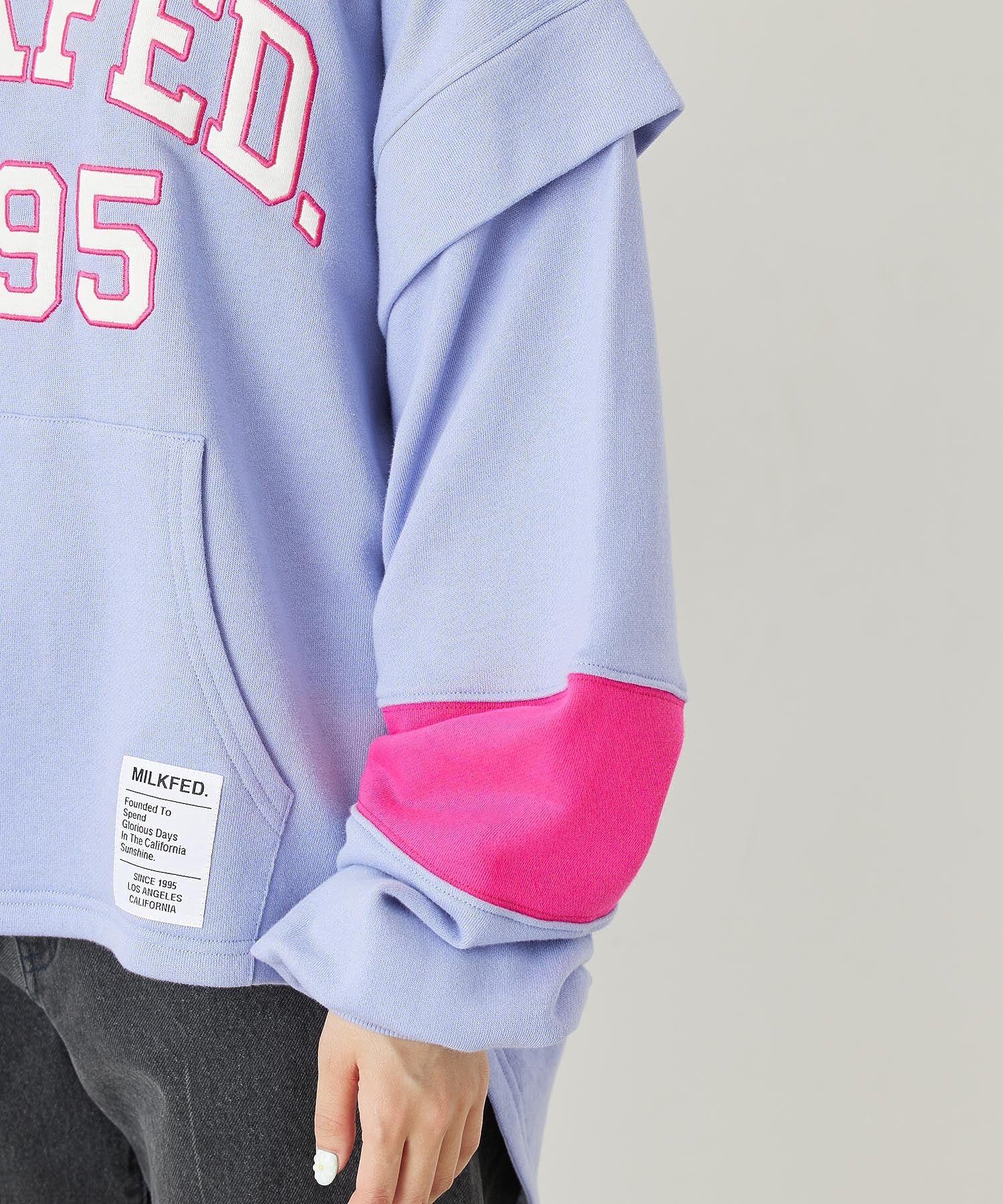 LAYERED SLEEVE  PATCH LOGO SWEAT HOODIE MILKFED.