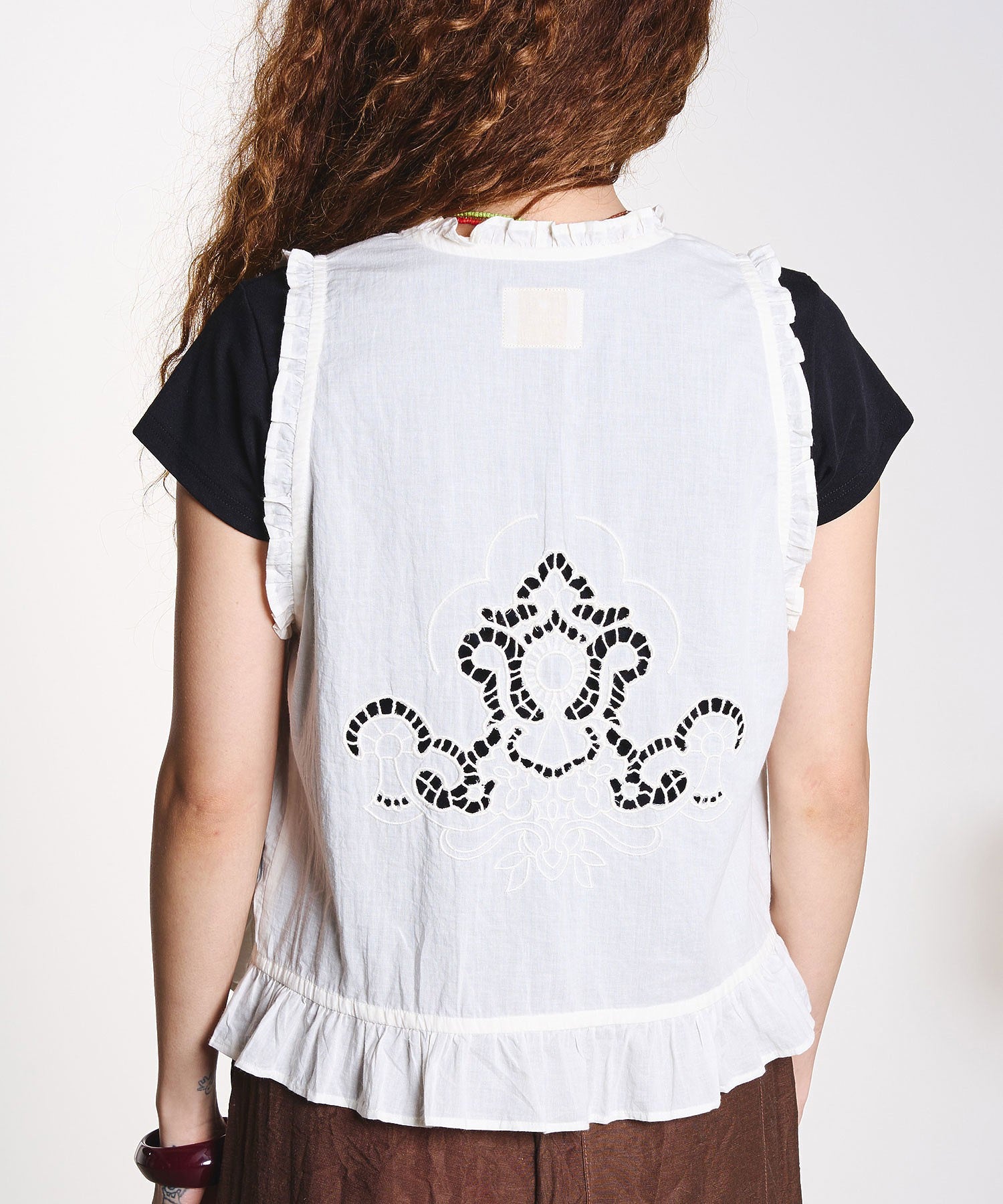 HLAADA for ROSEBUD/SCHIFFLI EMBROIDERY VEST