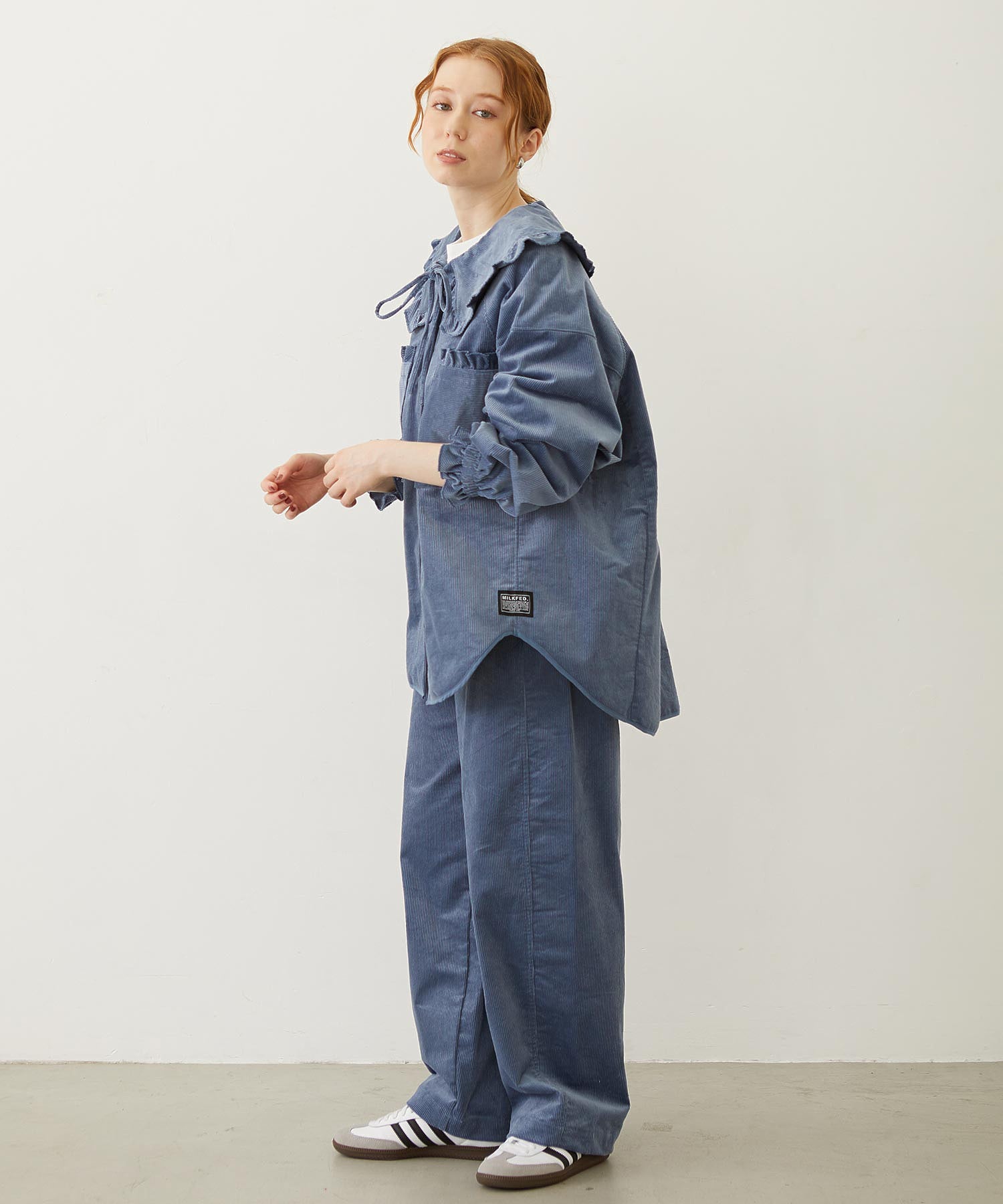 BIG COLLAR CORDUROY SHIRT