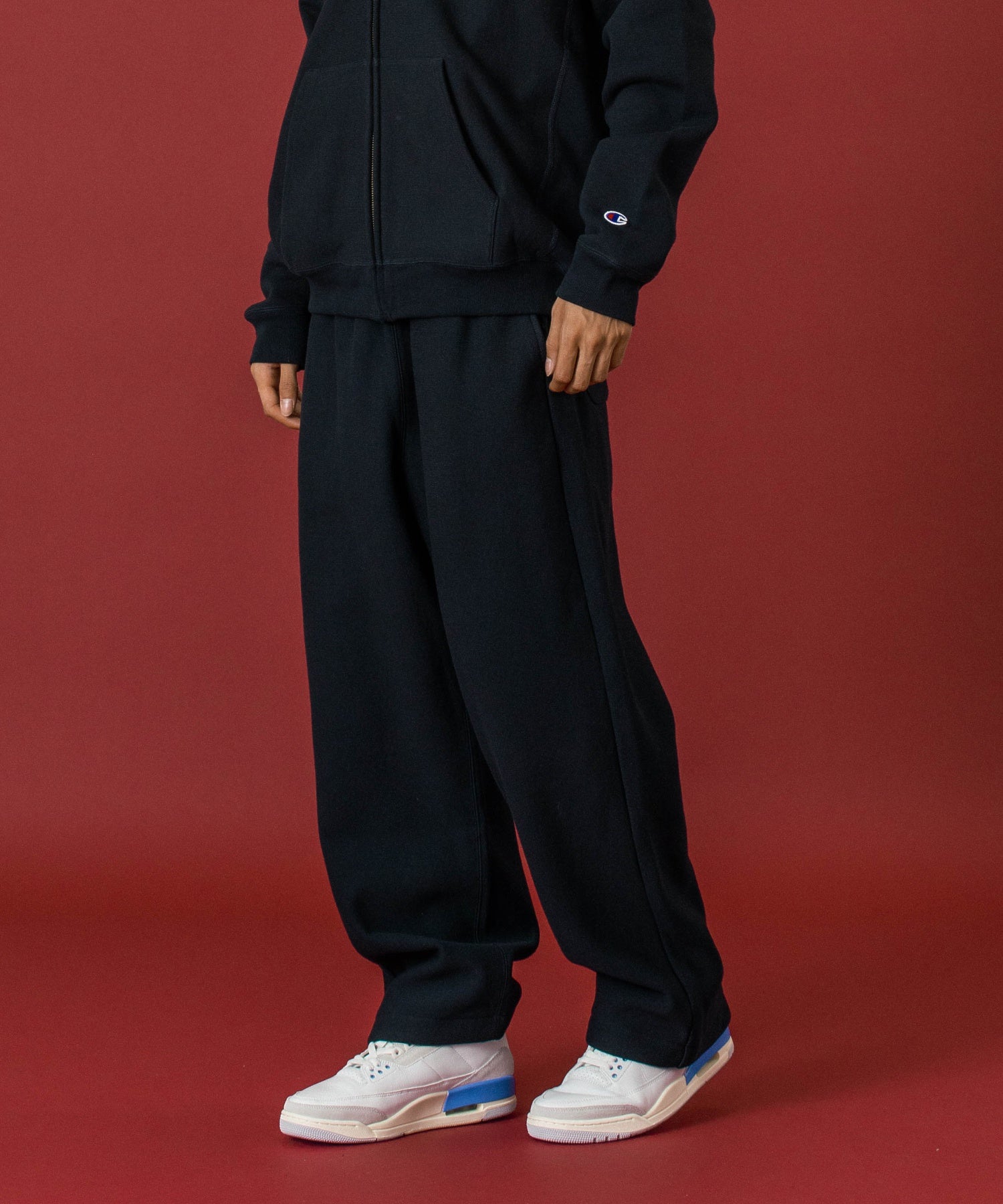 MODEL 身長183cm / 着用サイズ：Lサイズ