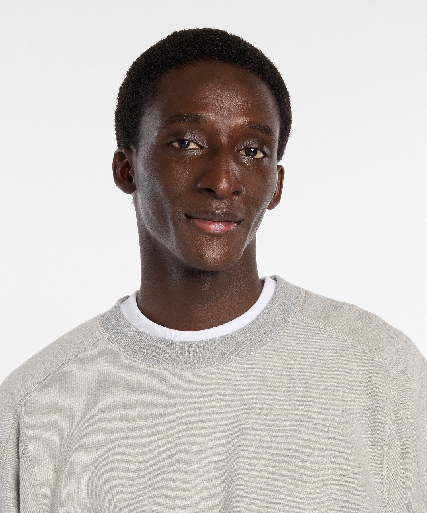 NEW BALANCE/ニューバランス/NB Grey Regular fit crew neck MT61H143