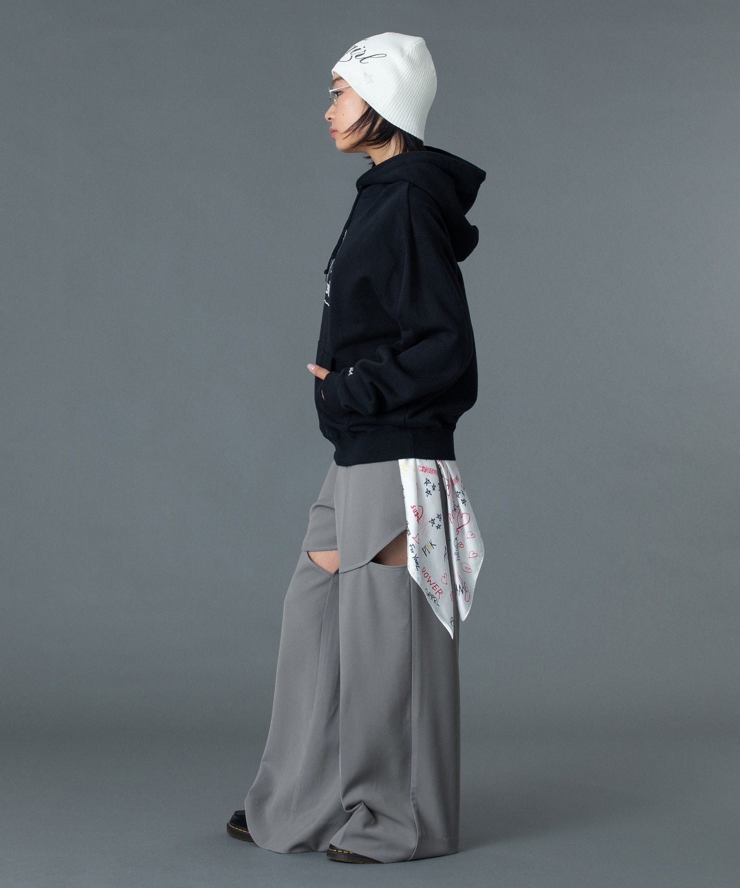 CURVED CUT PANELED PANTS