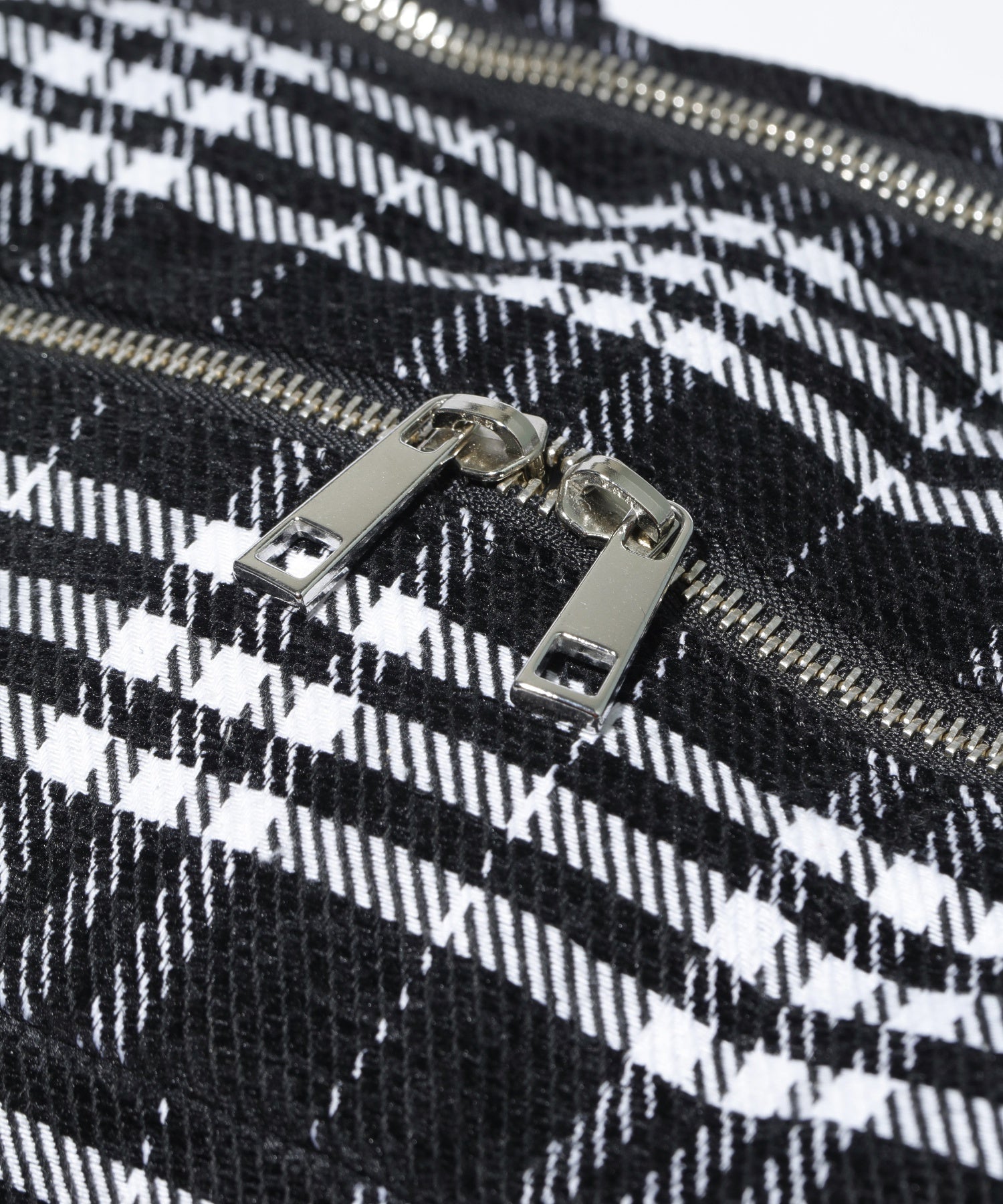 PLAID TOTE BAG