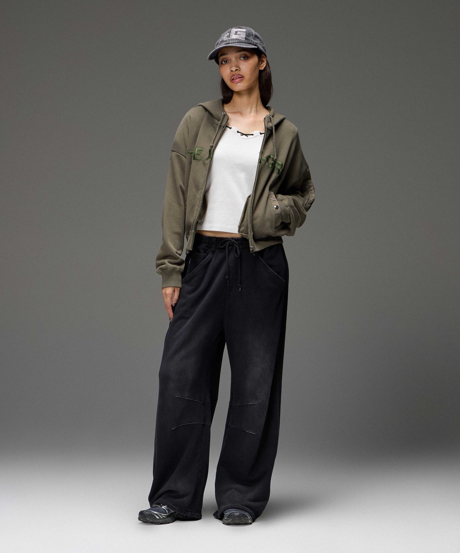 STRING COLLAR L/S COMPACT TOP