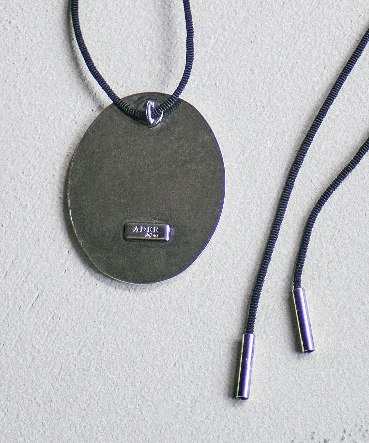 ADER.bijoux/VINTAGE METAL OVAL PENDANT