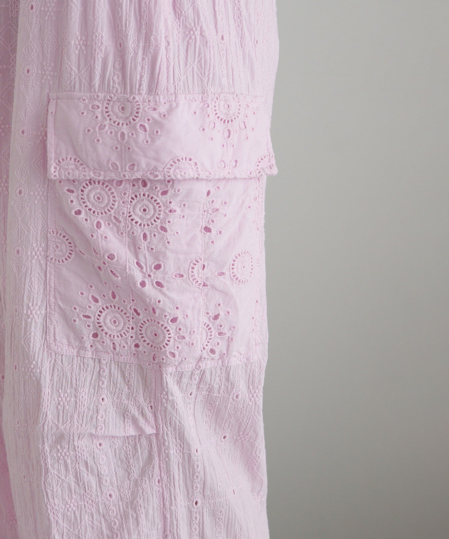 レースカーゴパンツ