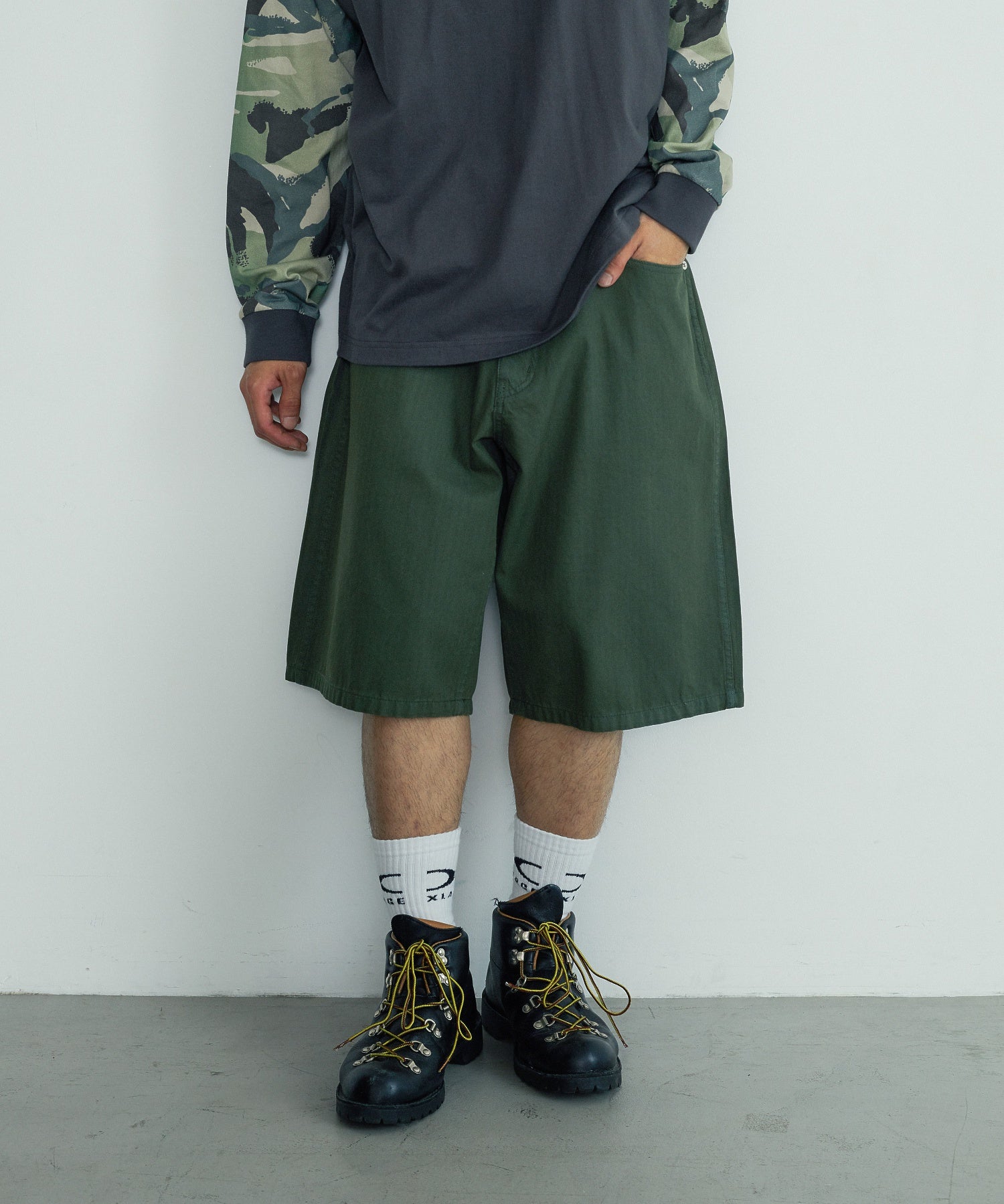 MODEL身長：172cm / 着用サイズ：34inch