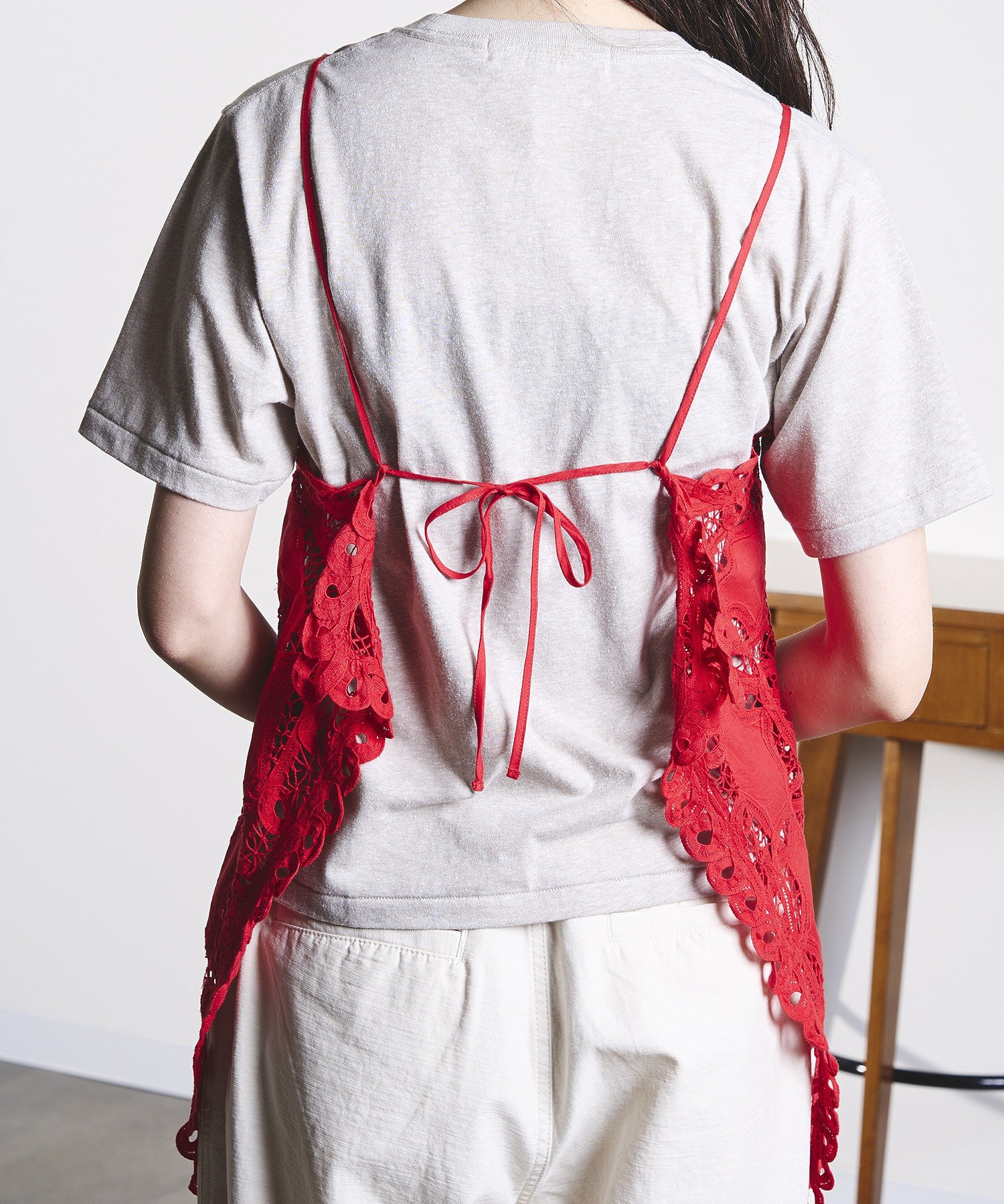 mag.by c/BATTEN LACE CAMISOLE