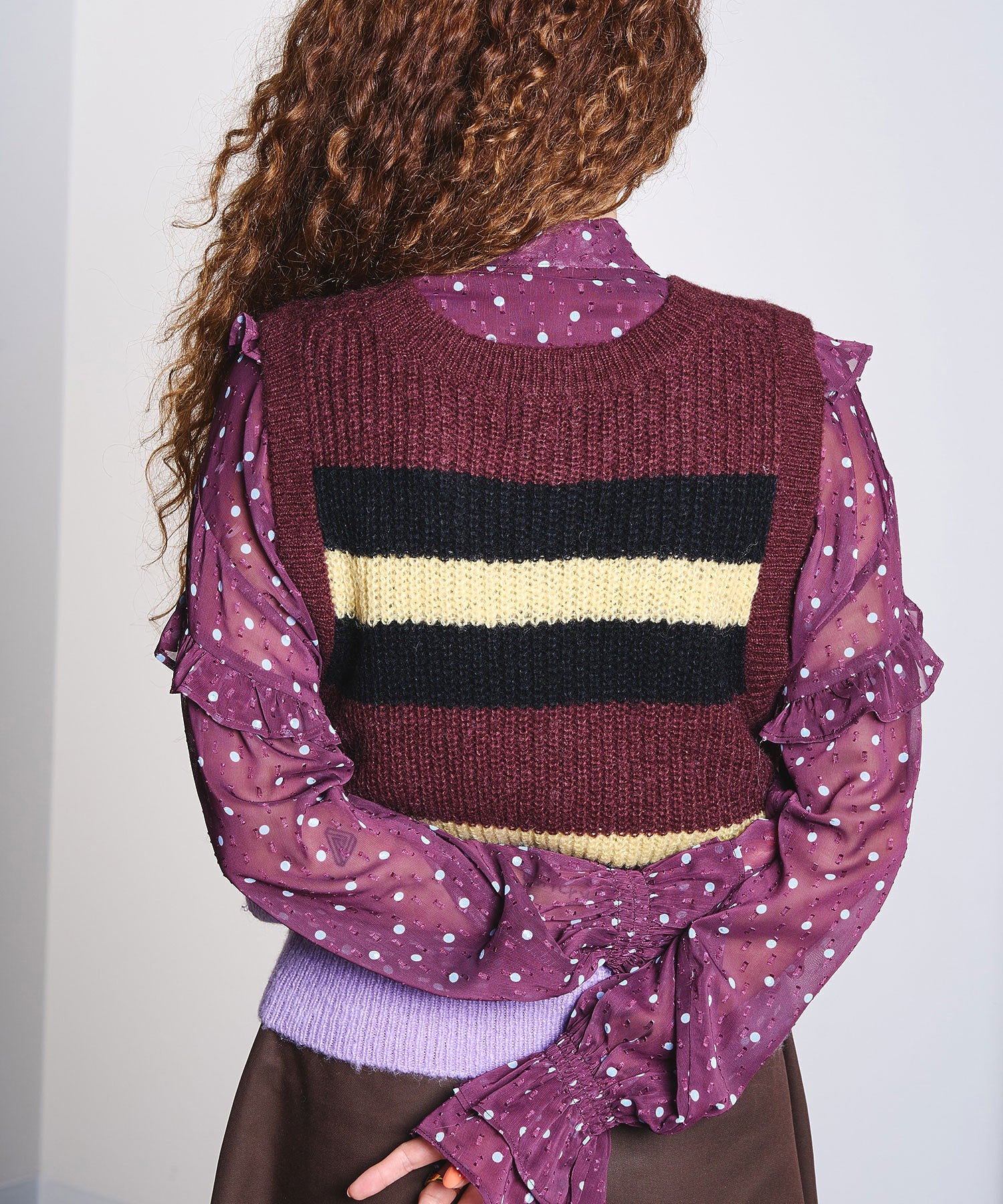 COLOR BLOCK KNIT VEST