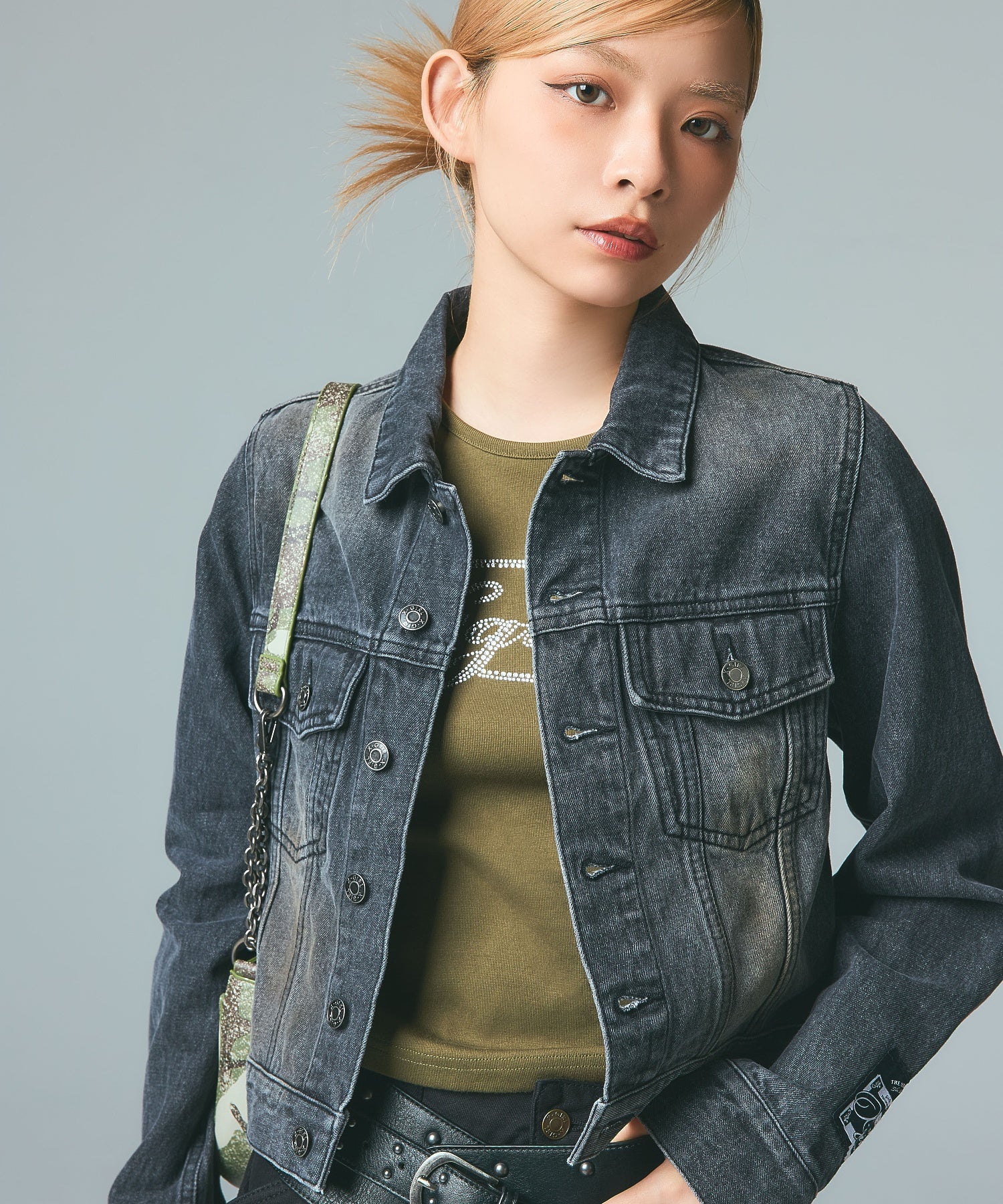 RHINESTONE OVAL CURSIVE LOGO S/S BABY TEE