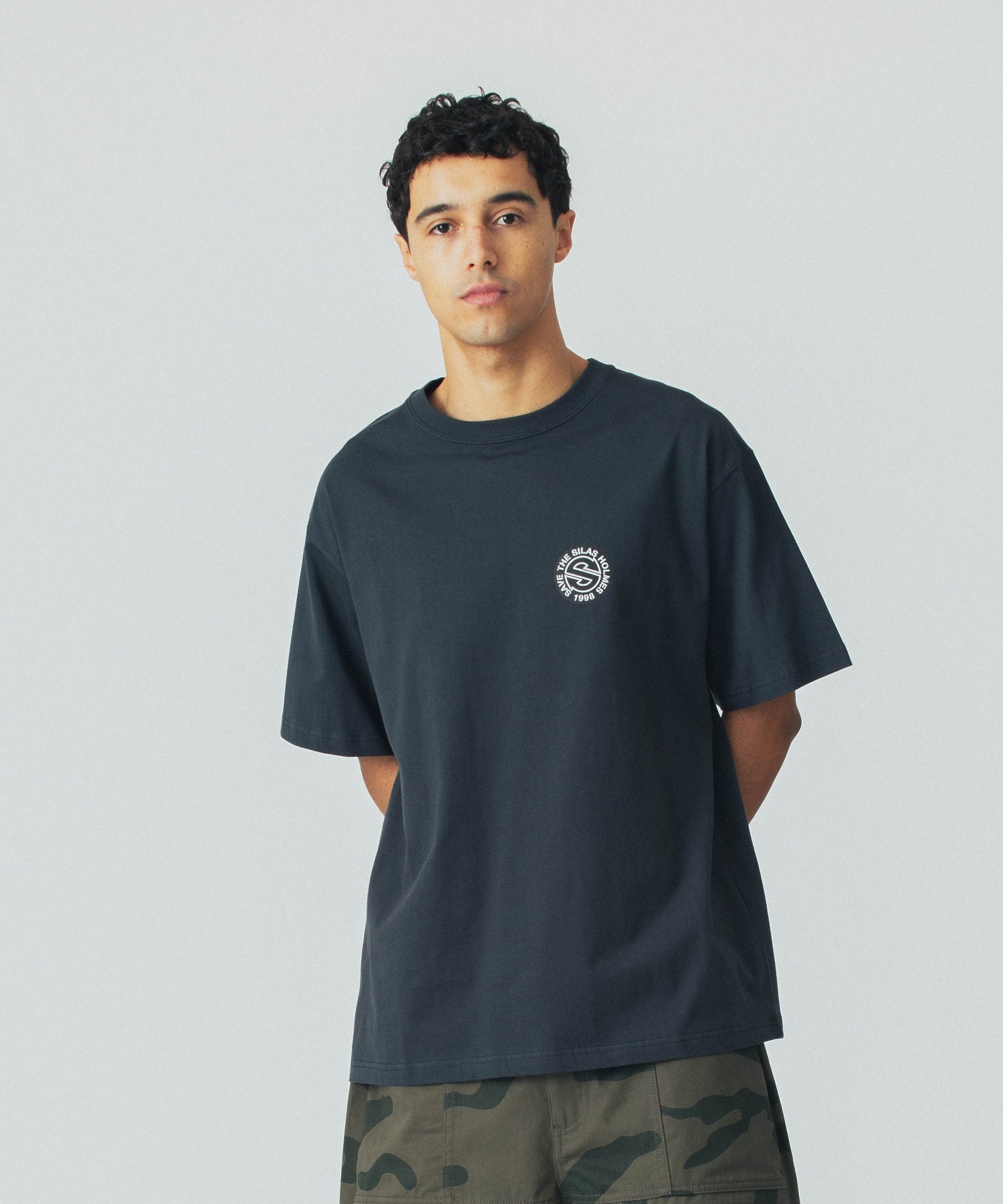 RESISTANCE LOGO S/S TEE