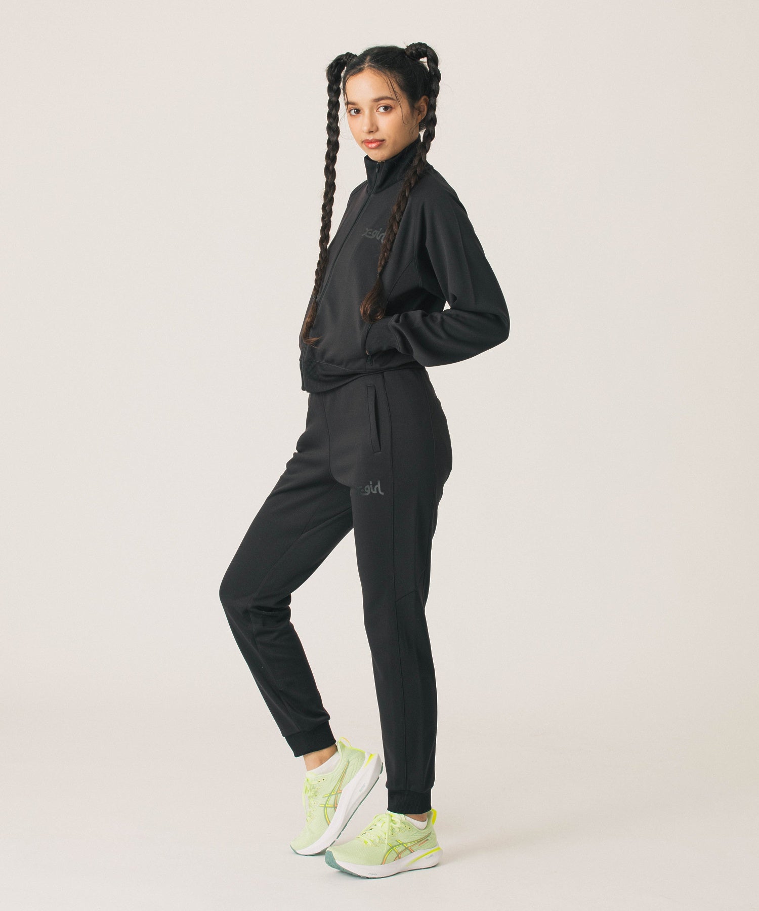 TRACK PANTS
