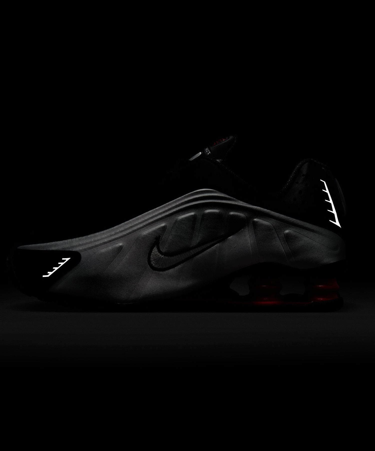 NIKE AR3565-011 WMNS SHOXS R4