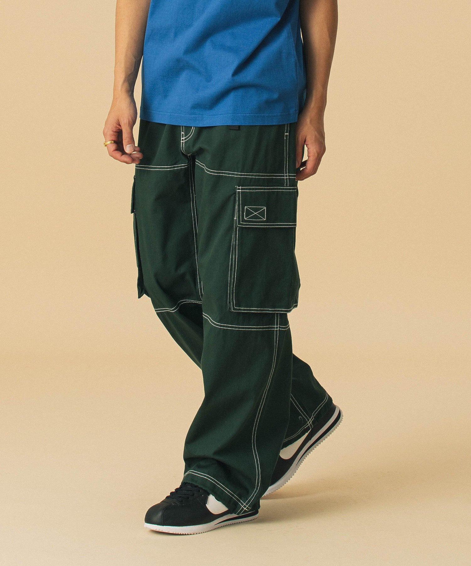 MODEL身長：180cm / 着用サイズ：Lサイズ