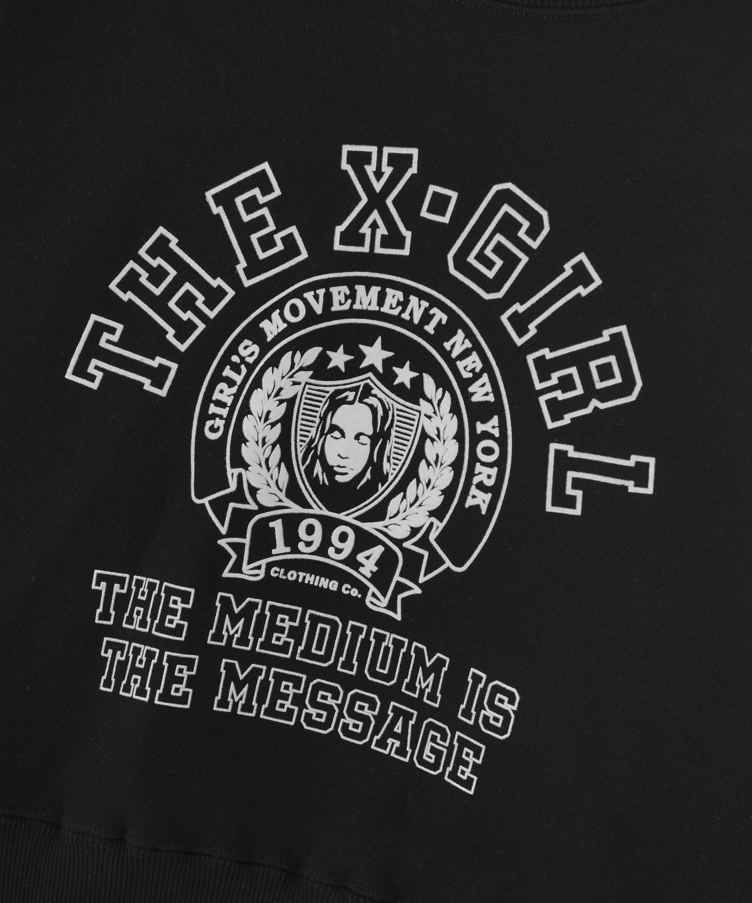 COLLEGE LOGO COMPACT SWEAT TOP