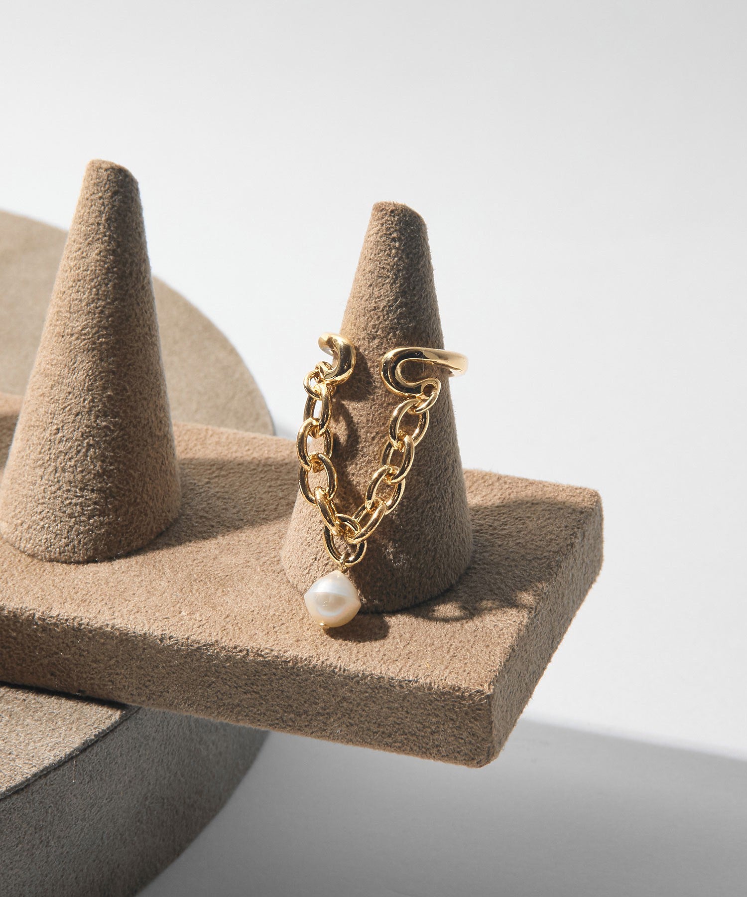 loni/IVY PEARL CHAIN RING