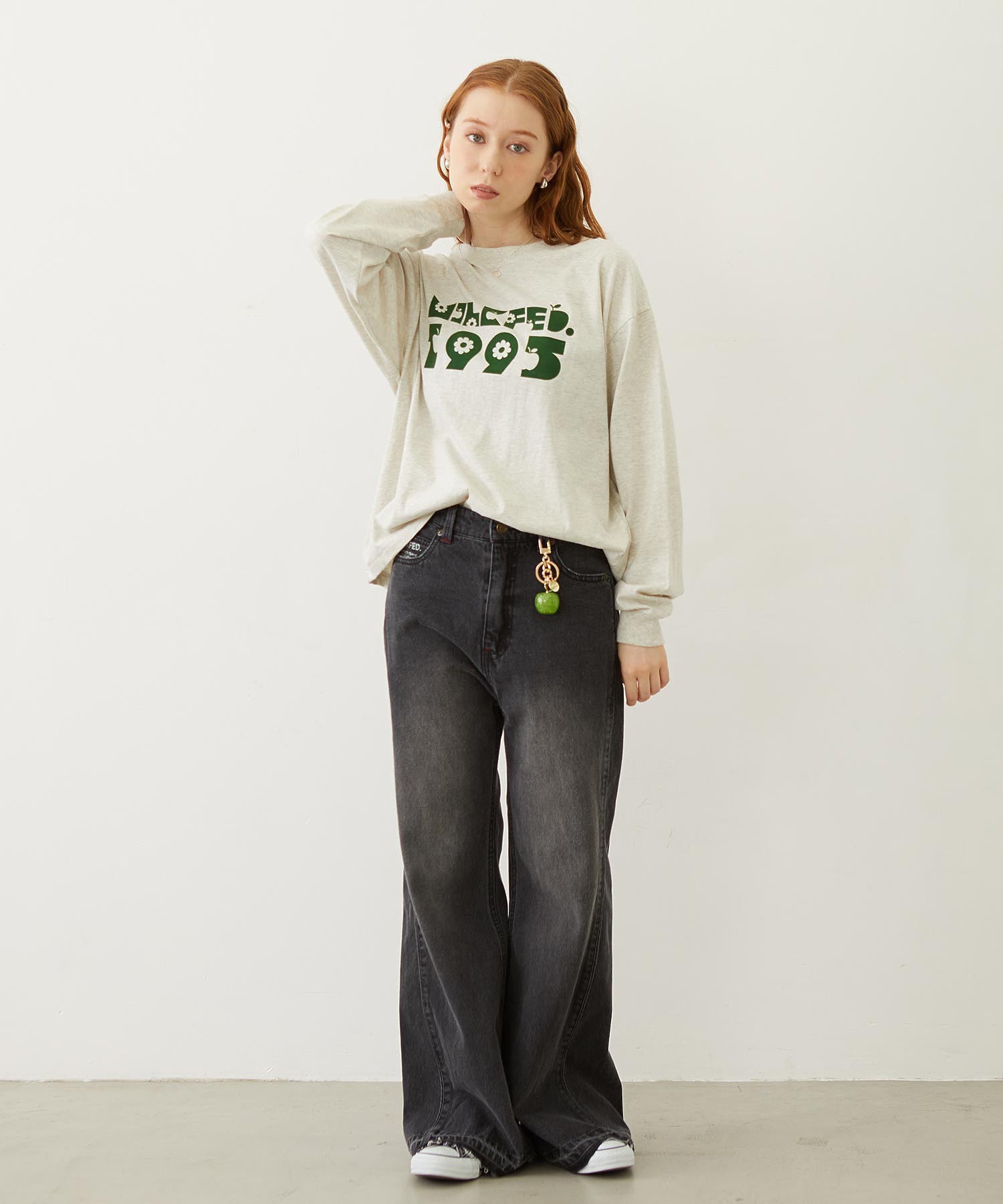 APPLE LOGO FLOCK PRINT L/S TEE