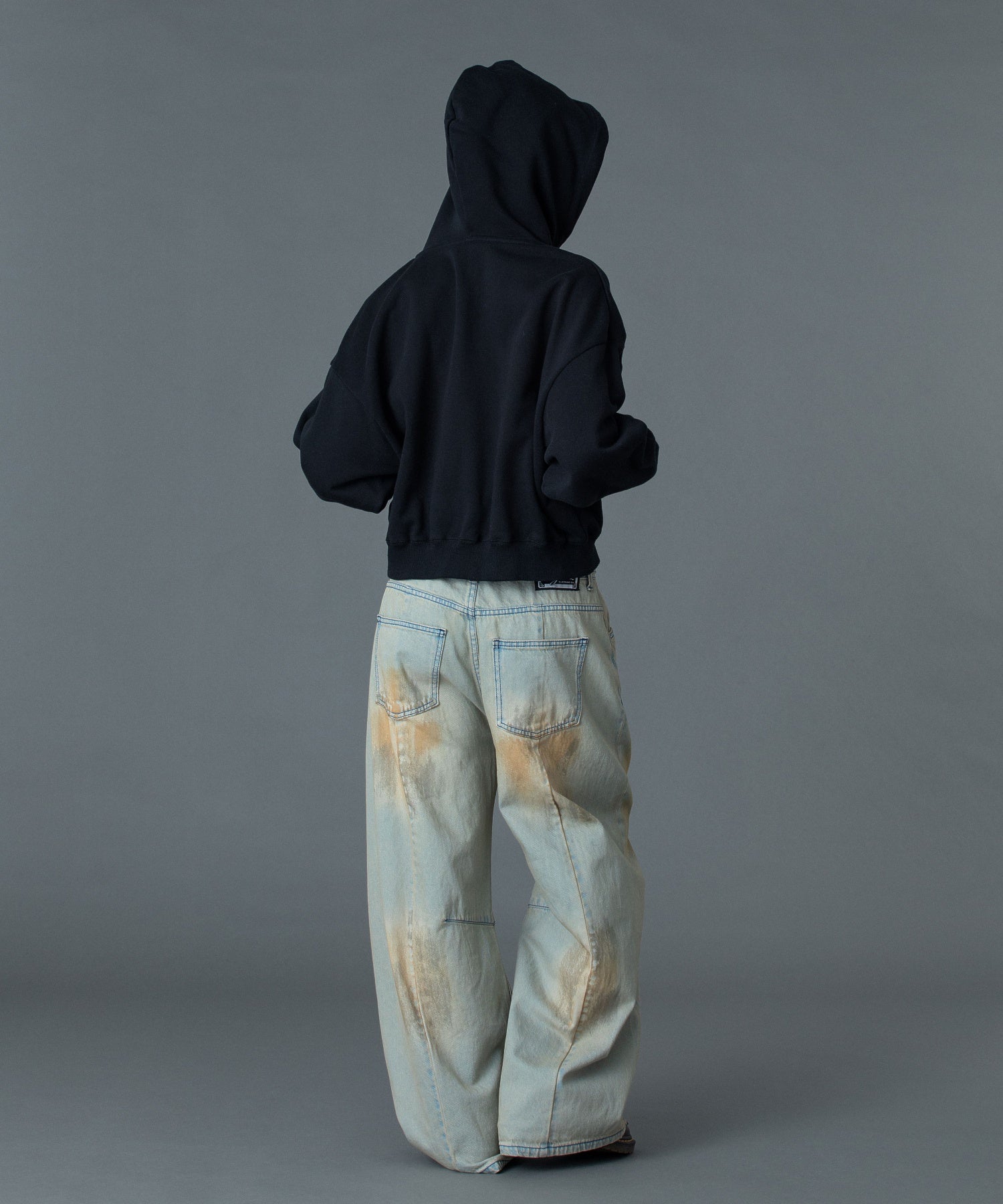 FADED FACE LABEL WIDE BAGGY DENIM PANTS