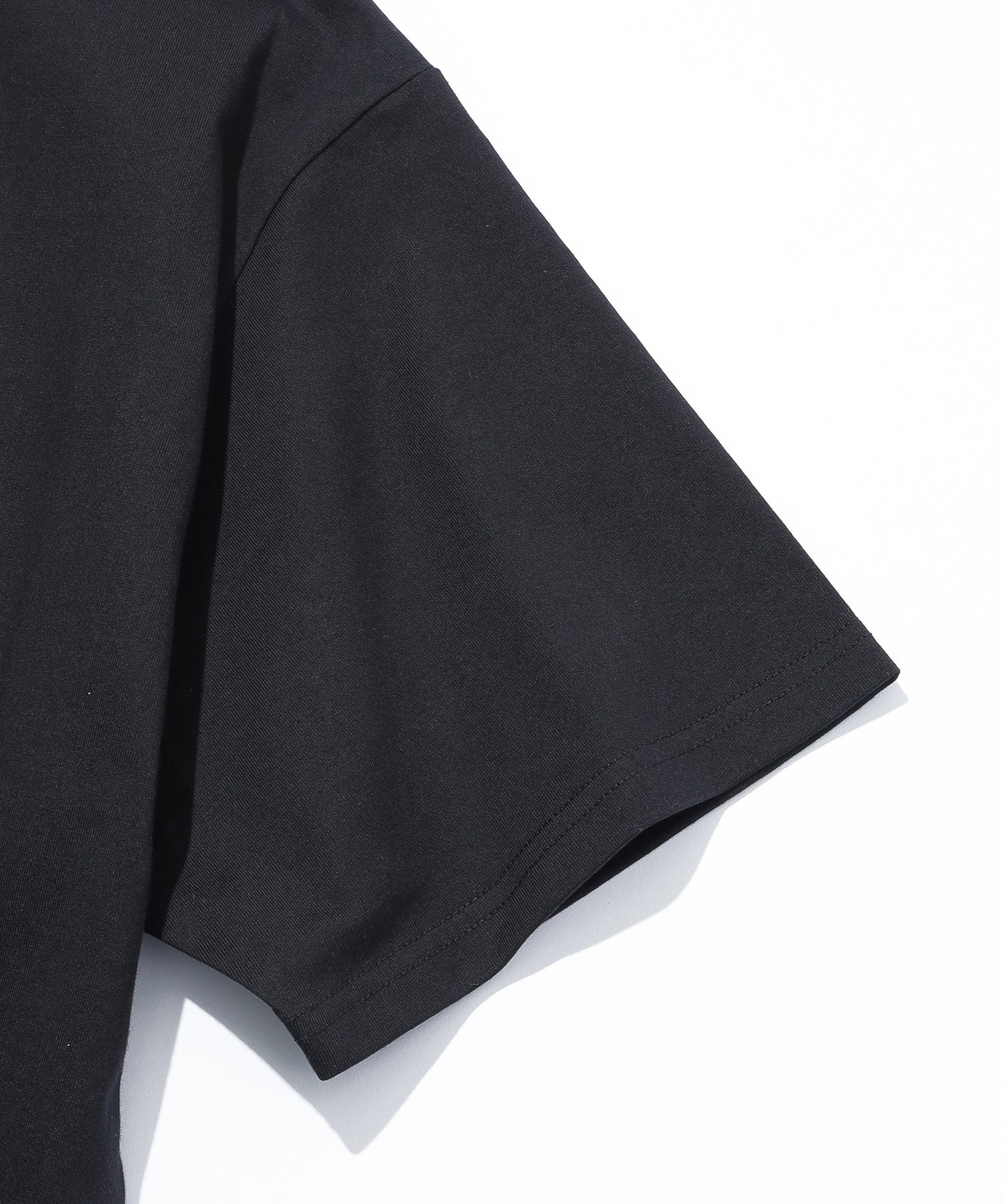 BLACKLETTER LOGO S/S TEE