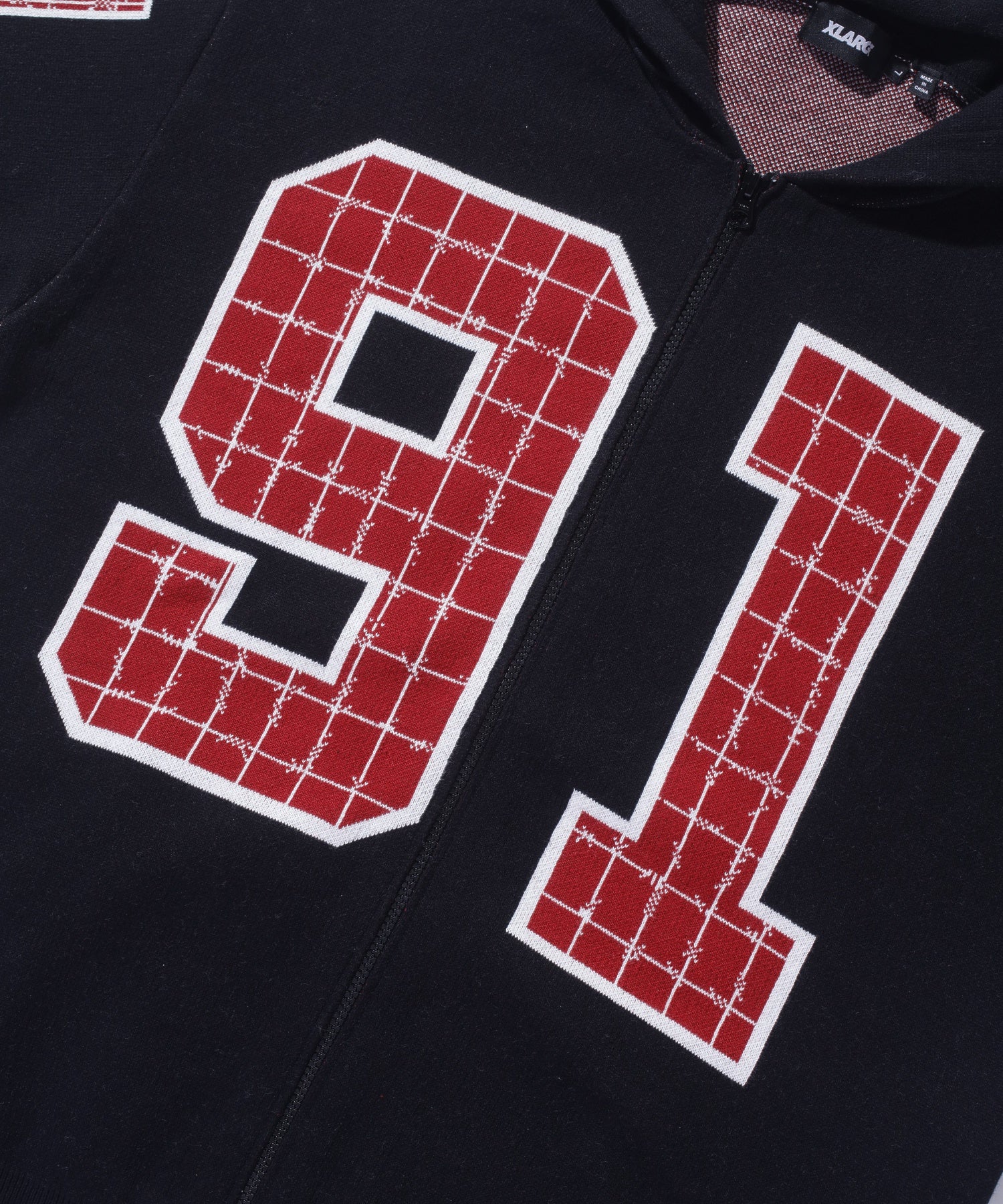 JACQUARD BARBED WIRE ZIP KNIT