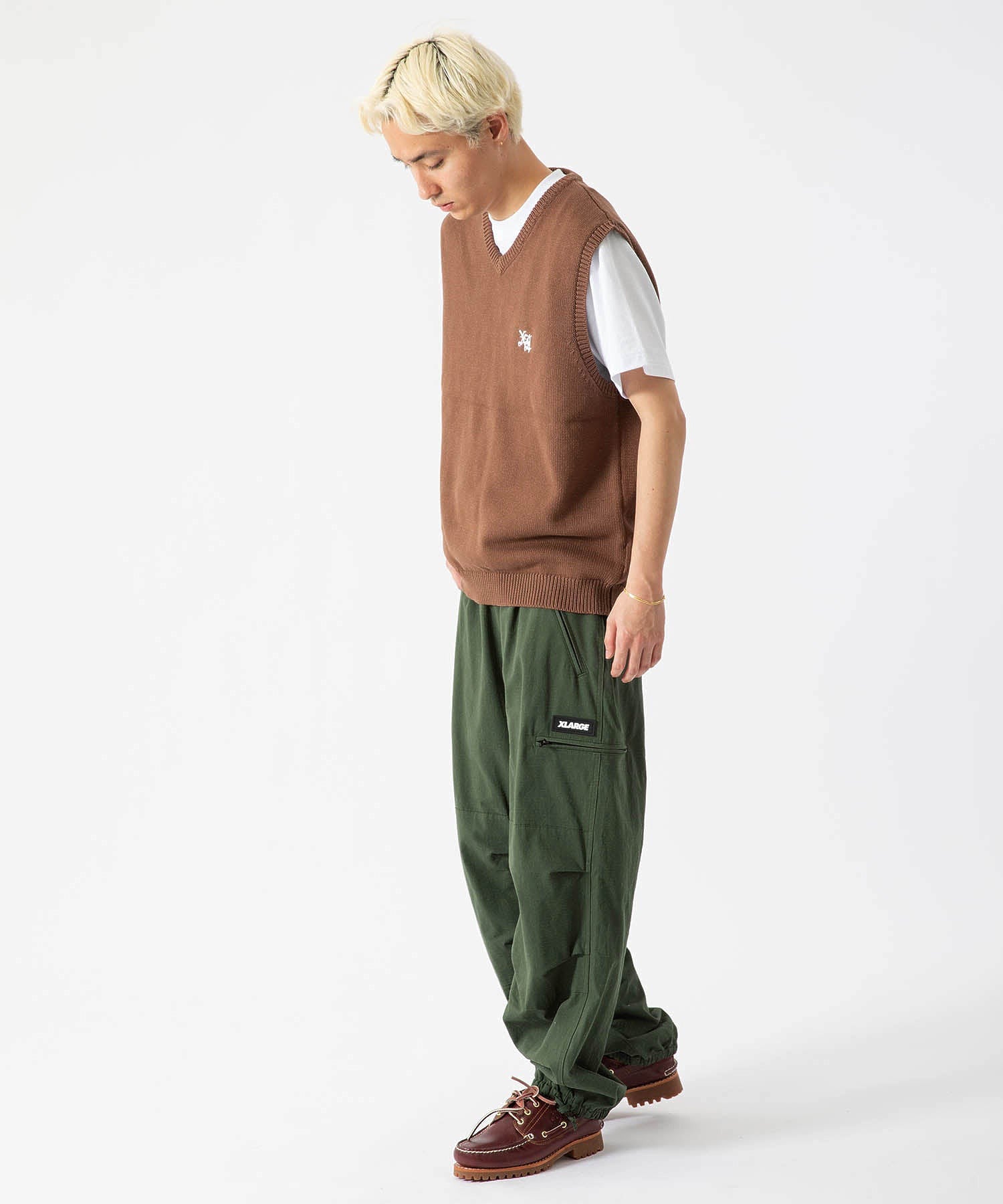 MODEL 身長178cm / 着用サイズ：Lサイズ ※商品の色味の目安は、商品単体の画像をご参照ください。