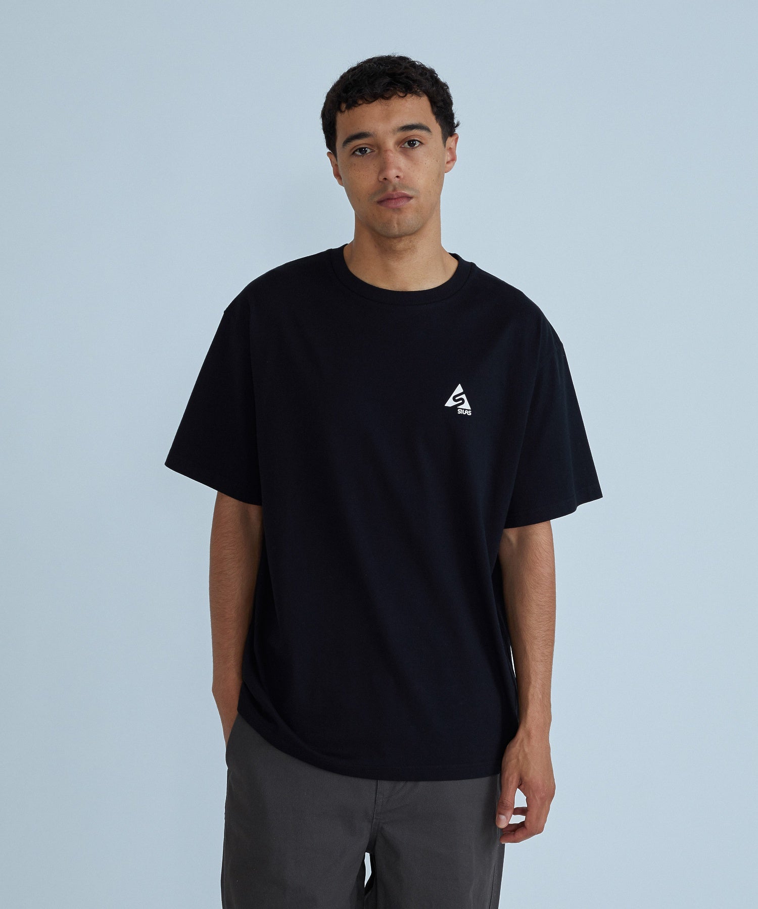 TRIANGLE S/S TEE