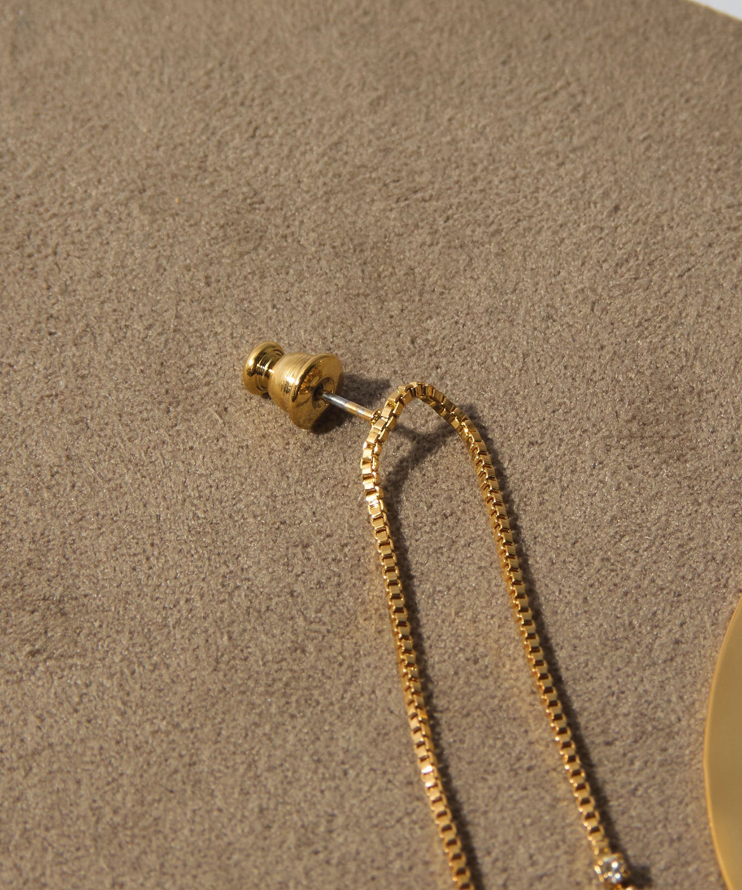 loni/LEAF BIJOU ASYMMETRY PIERCE
