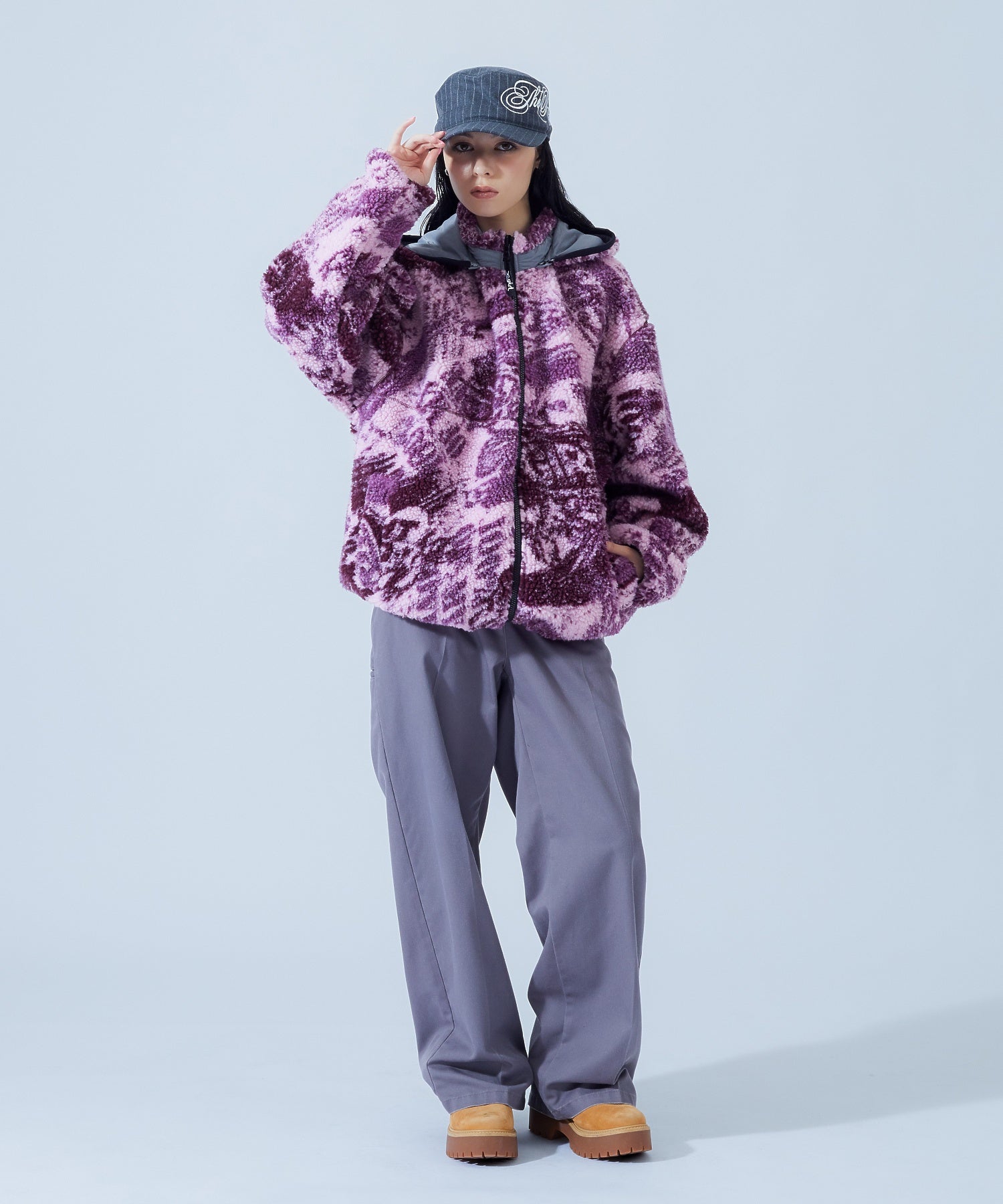BRUSHED COLLAGE GRAPHIC REVERSIBLE BOA BLOUSON