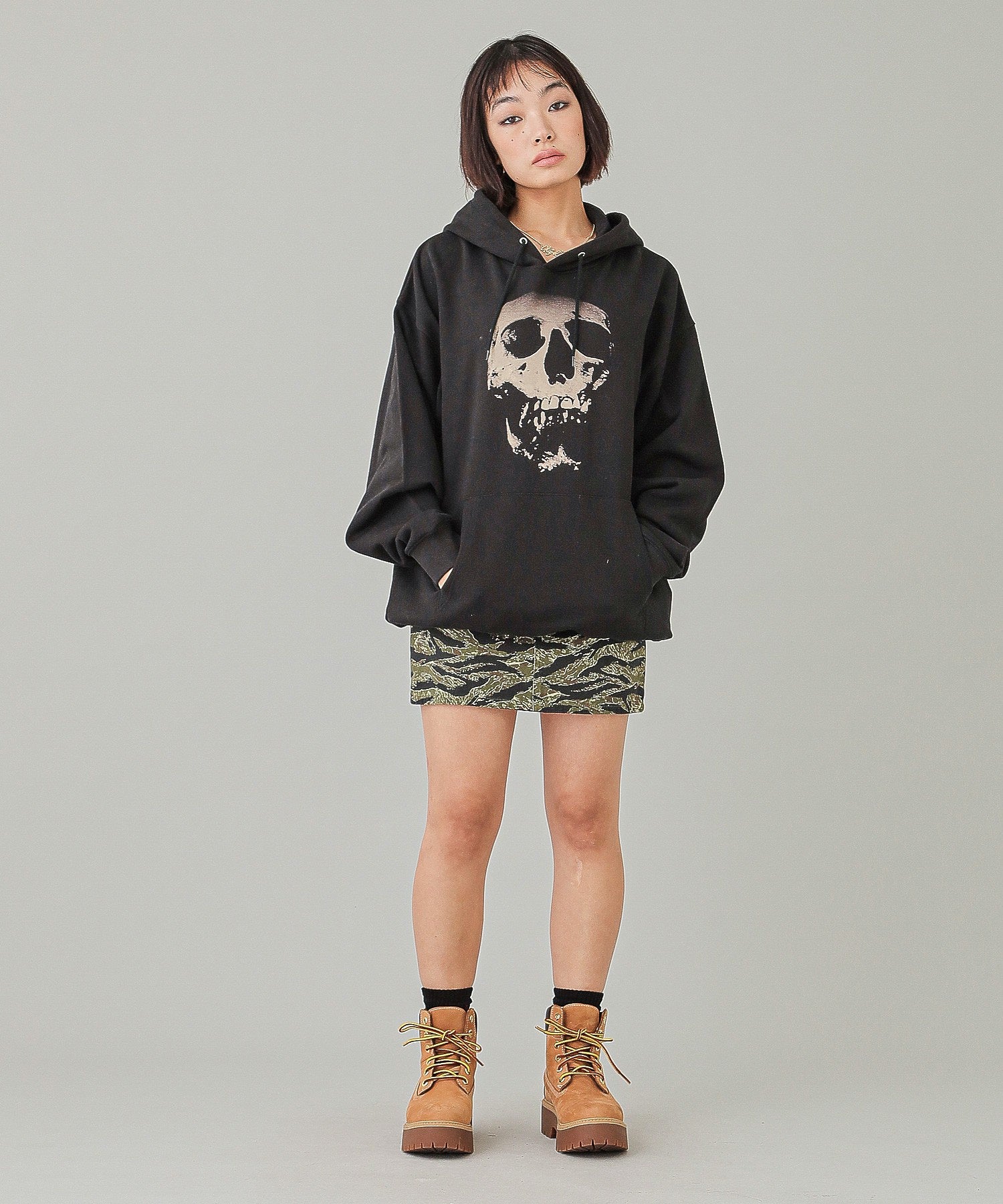 X-girl x HYSTERIC GLAMOUR SCULL AND BERRY HOODIE