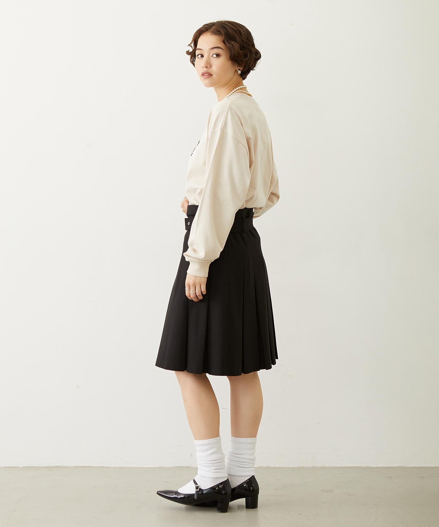 BELTED PLEATED SKIRT