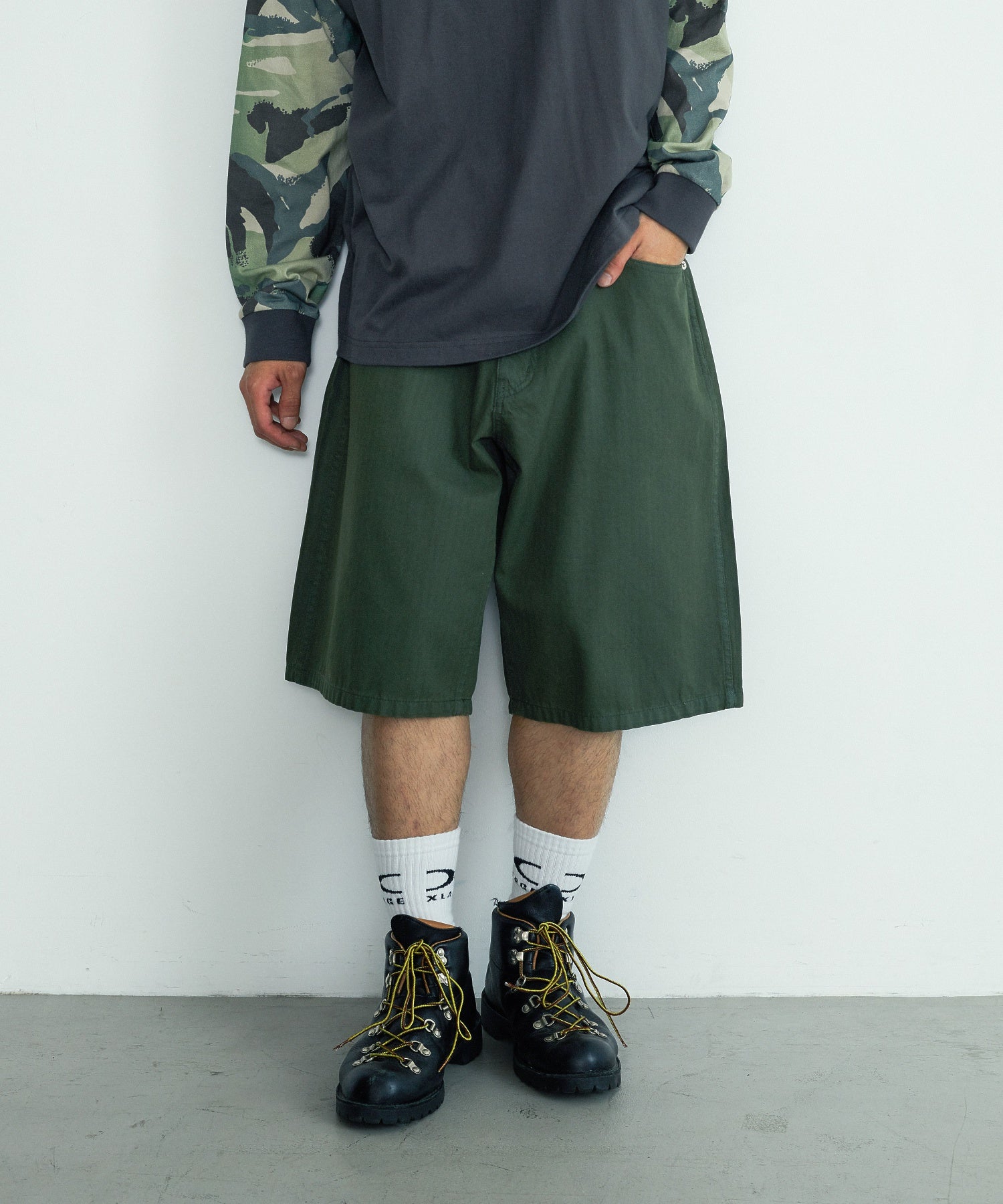 MODEL身長：172cm / 着用サイズ：34inch