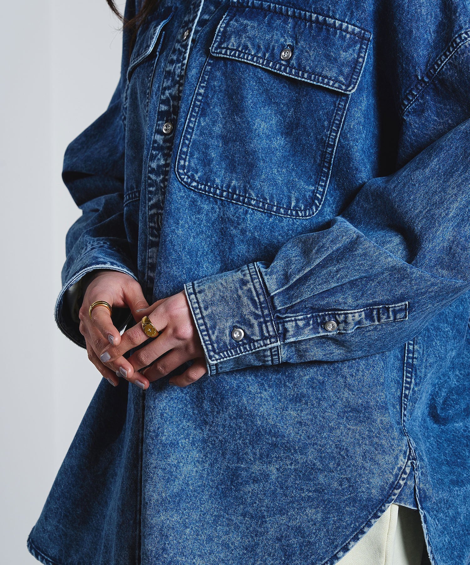 BIG DENIM SHIRT