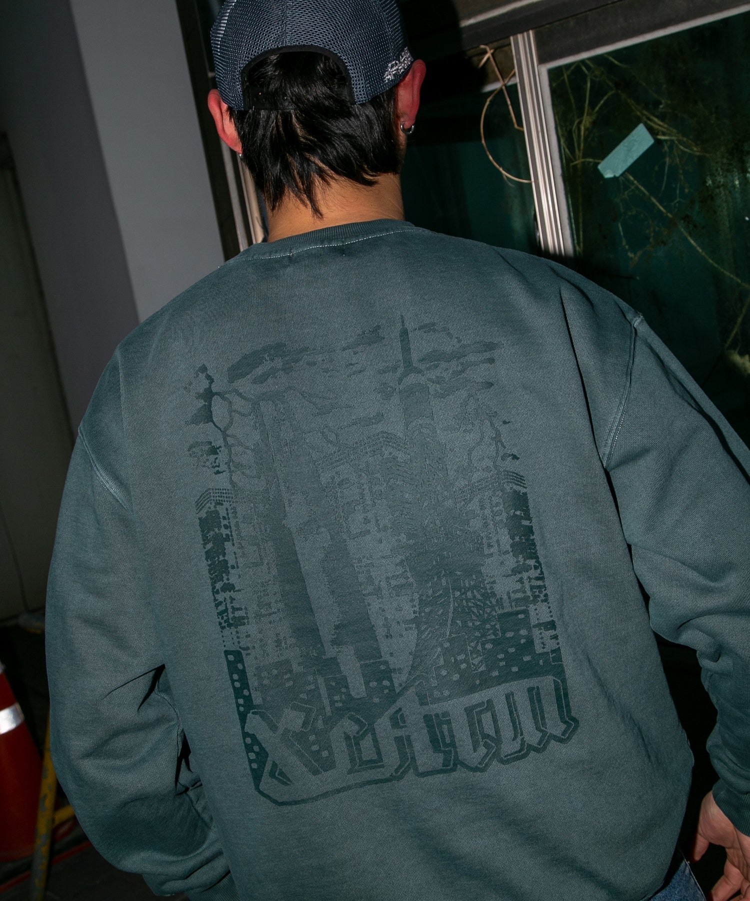XLARGE×AFTERMATH CREWNECK SWEATSHIRT