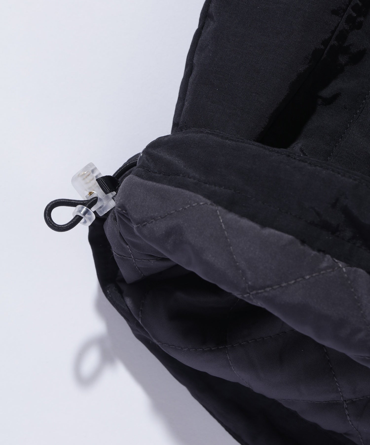 NYLON HOODED VEST