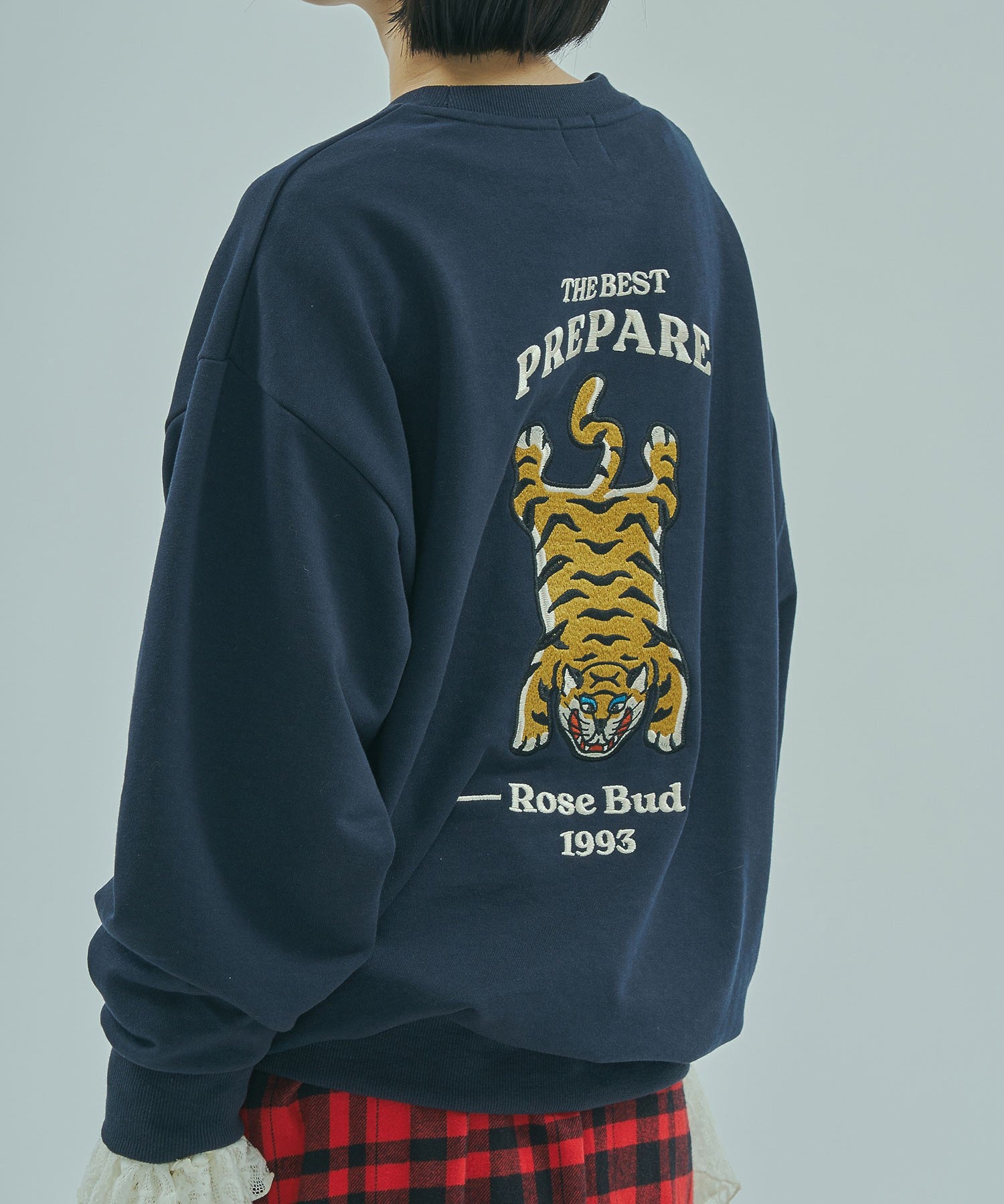 TIGER EMBROIDERY SWEAT