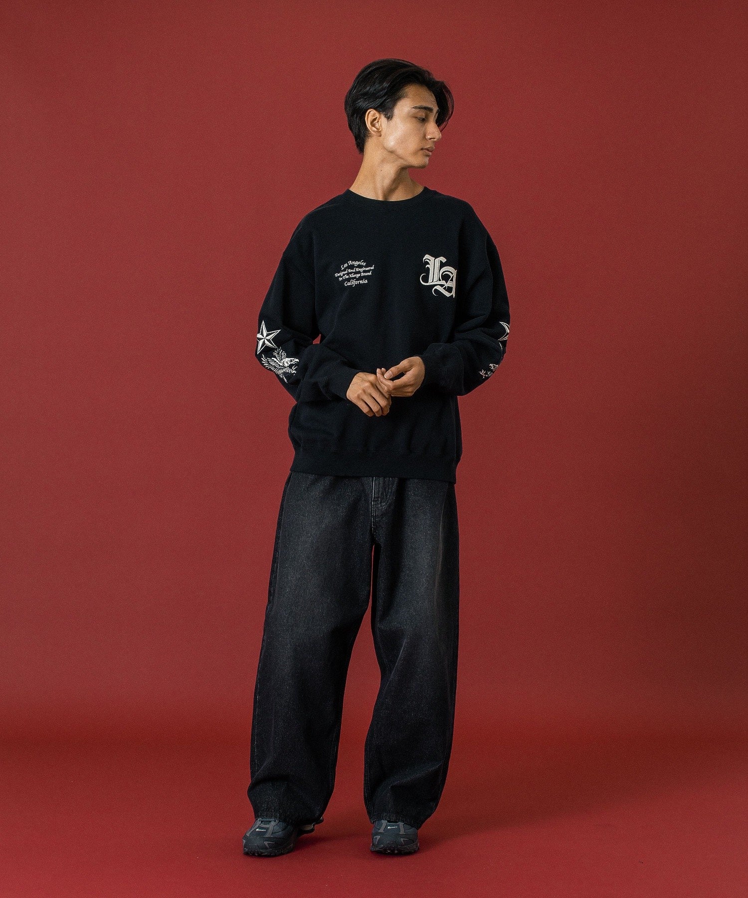 VARSITY CREWNECK SWEATSHIRT