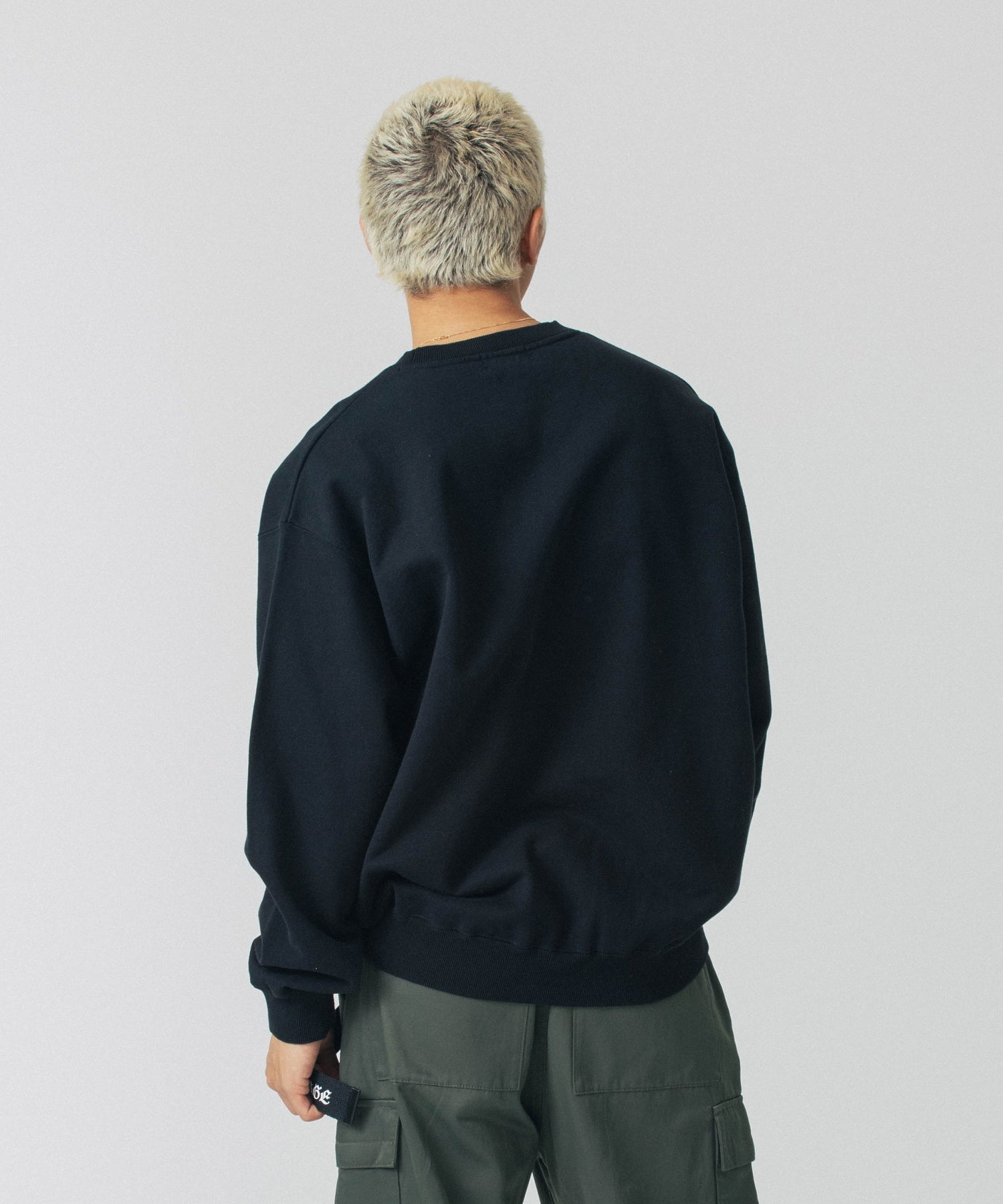 CHENILLE LOGO CREWNECK SWEATSHIRT