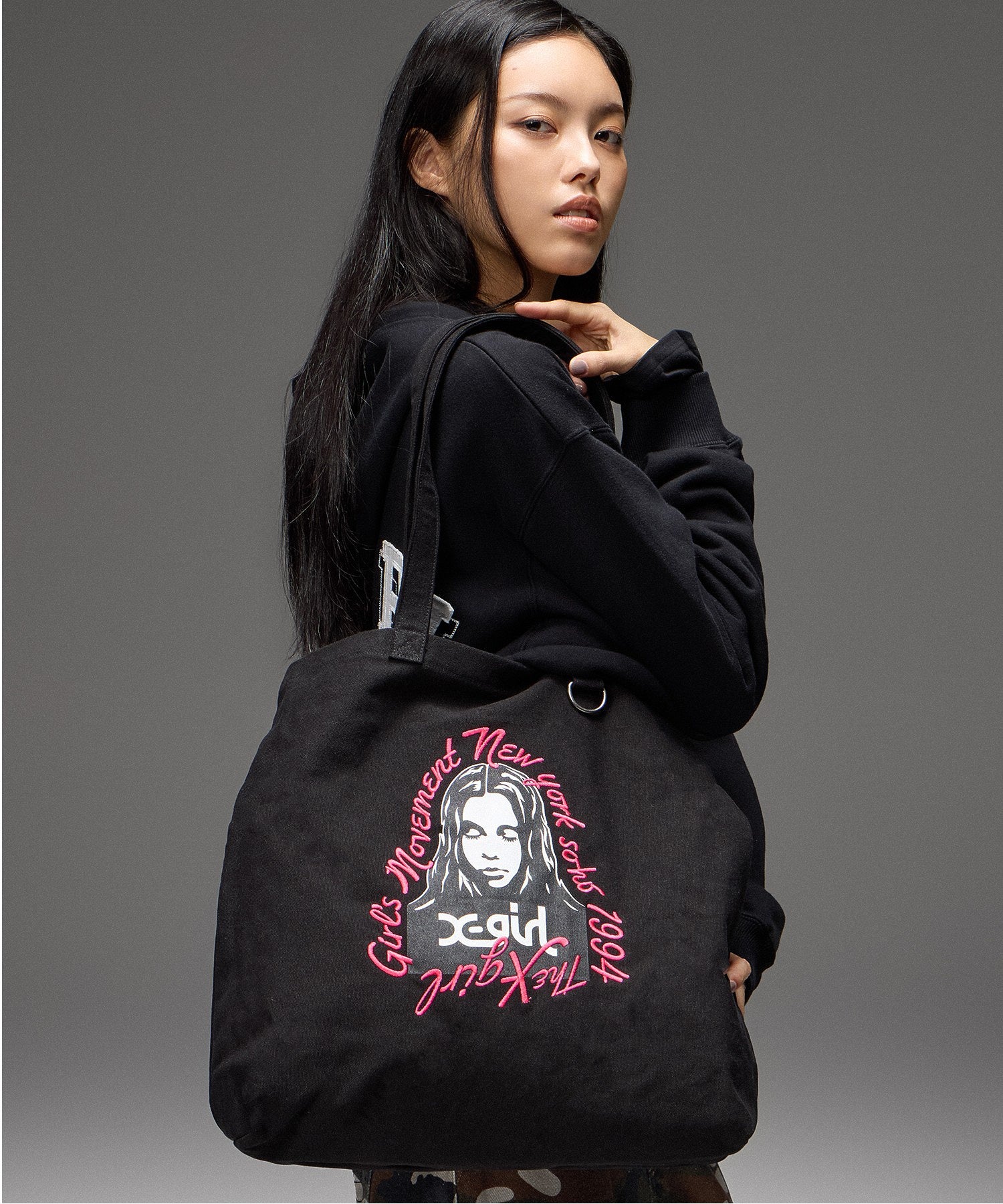 HAND DRAWN LOGO AND FACE TOTE BAG