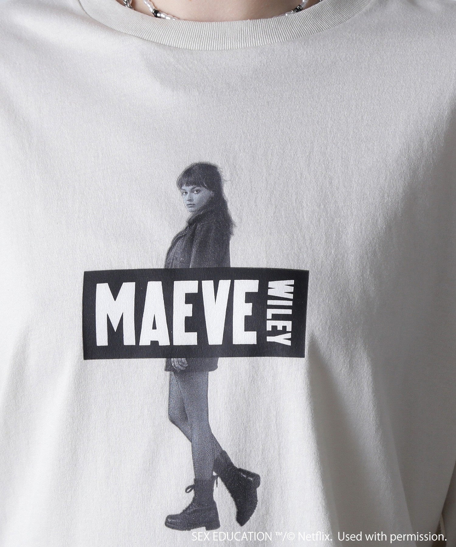 Netflix Series ‘SEX EDUCATION’ × ROSE BUD/MAEVE BOX LOGO TEE