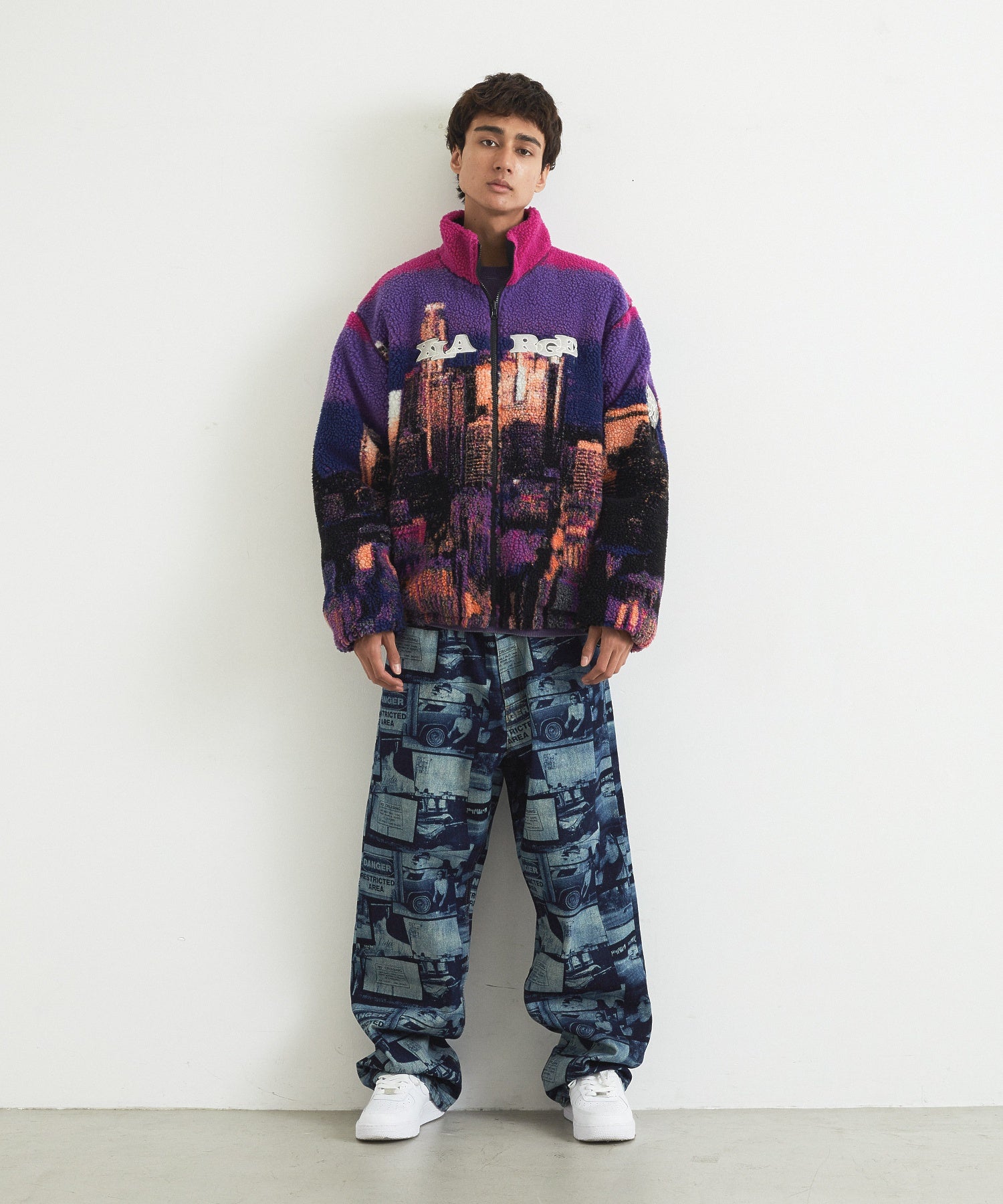 XLARGE×ESTEVAN ORIOL ALLOVER PRINT DENIM PANTS