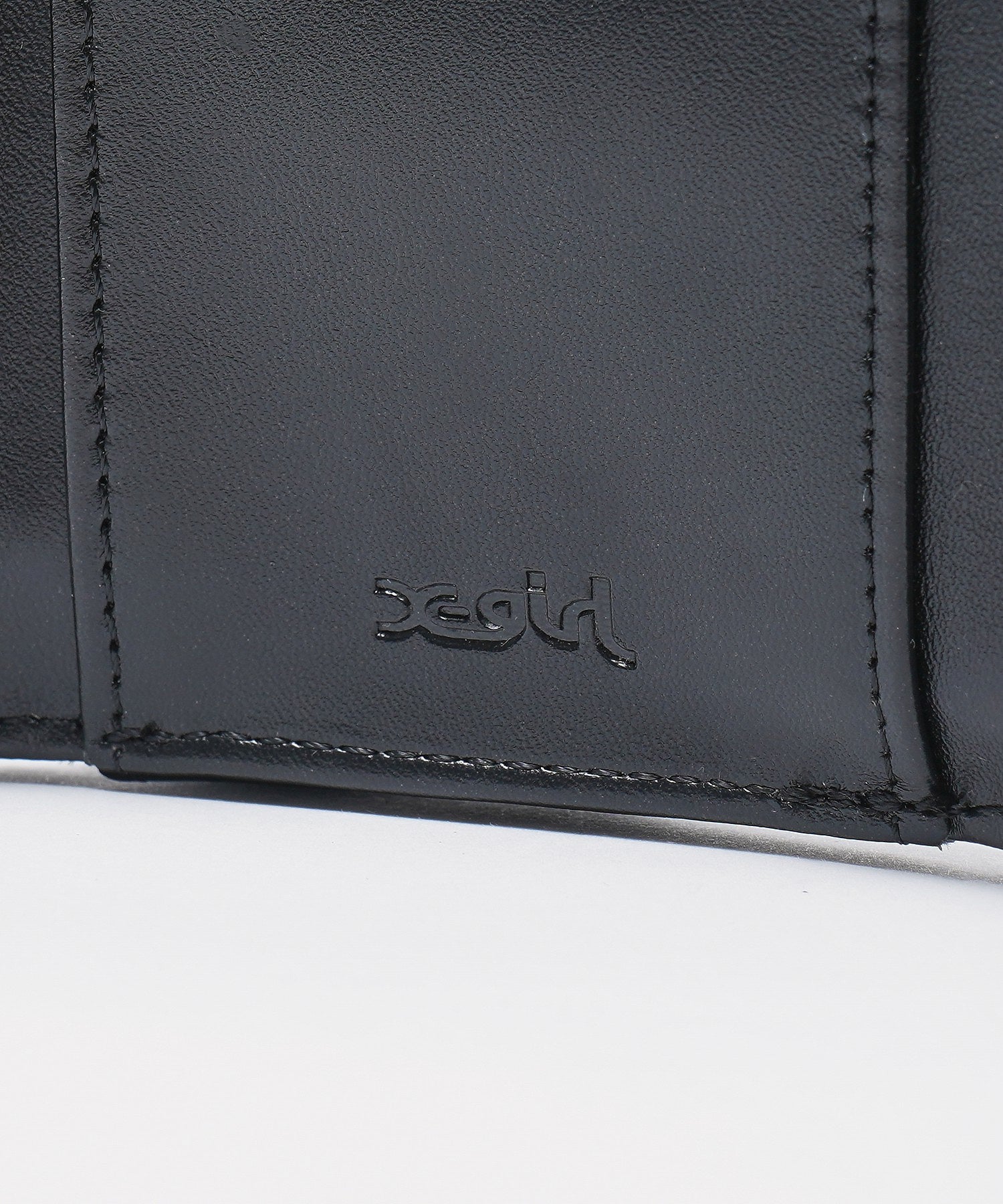 MILLS LOGO FAUX LEATHER MINI WALLET