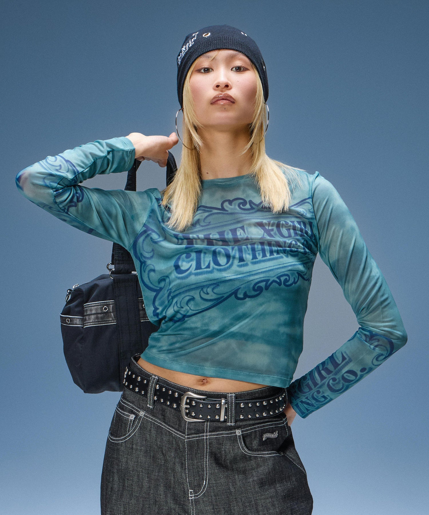 EYELET BEANIE