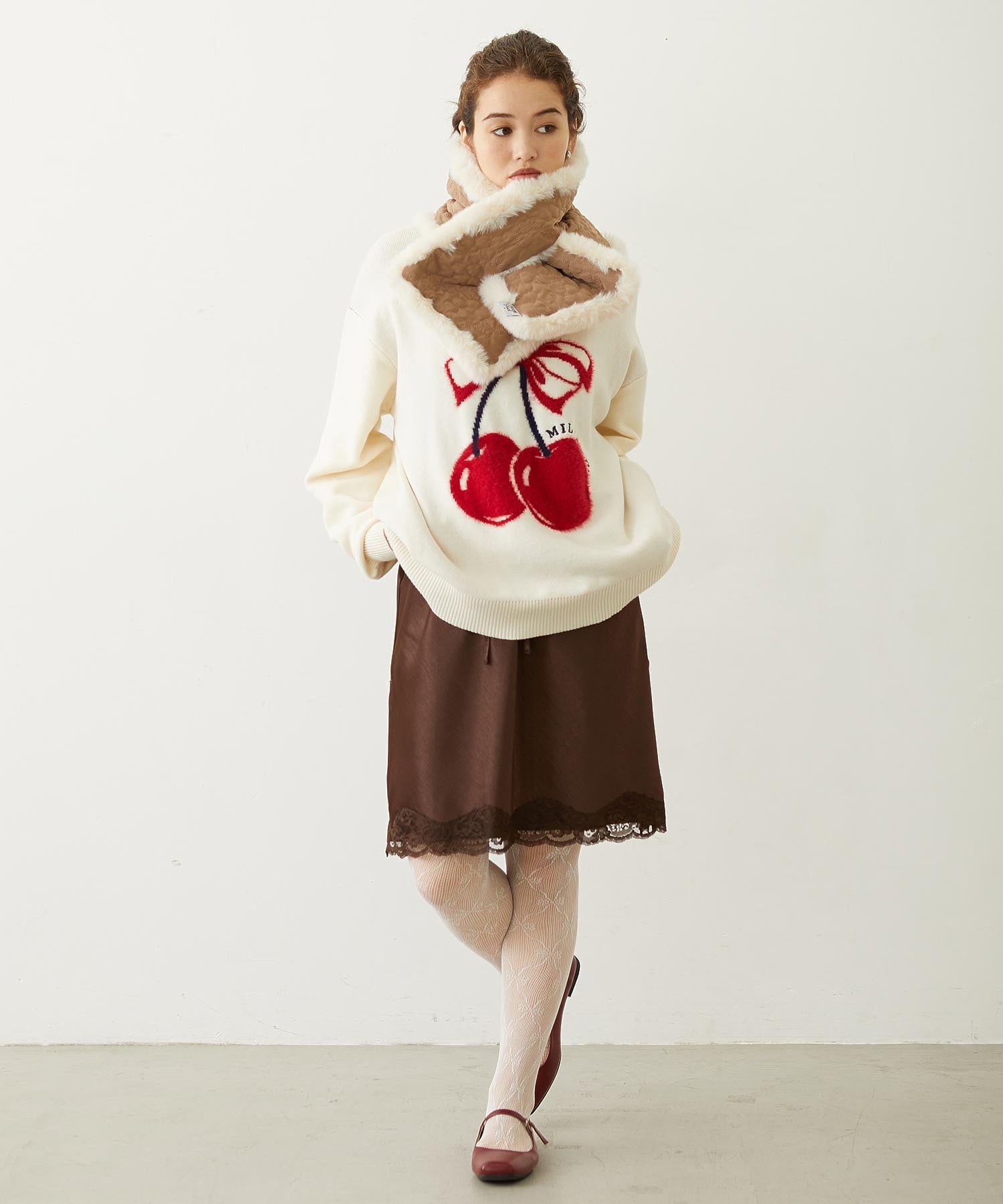 CHERRY QUILTED REVERSIBLE NYLON SCARF