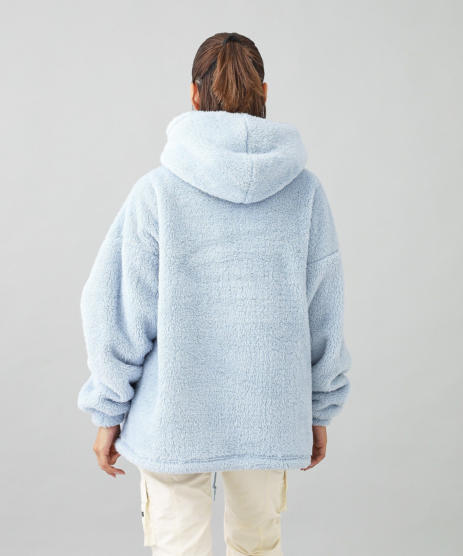 FLUFFY HOODIE