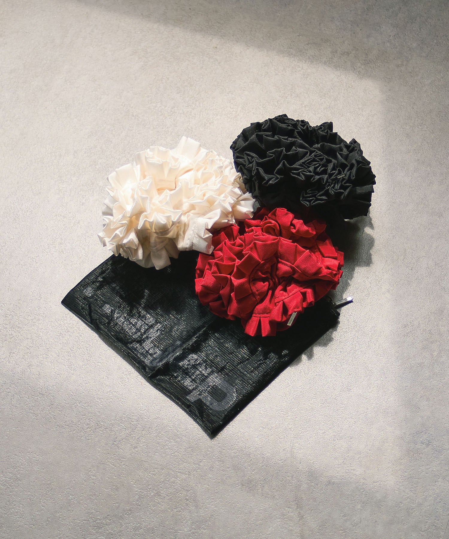 heyep/Ruffled Silk Scrunchie