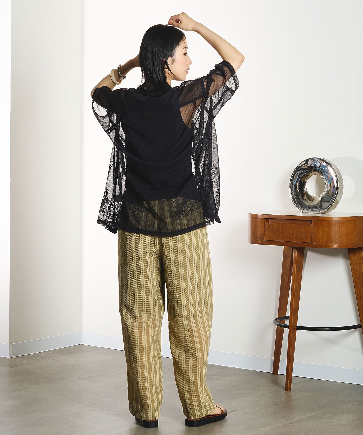 【ROSE BUD別注】INDIA IS BEAUTIFUL/EMBROIDERED SHEER TULLE SHIRT