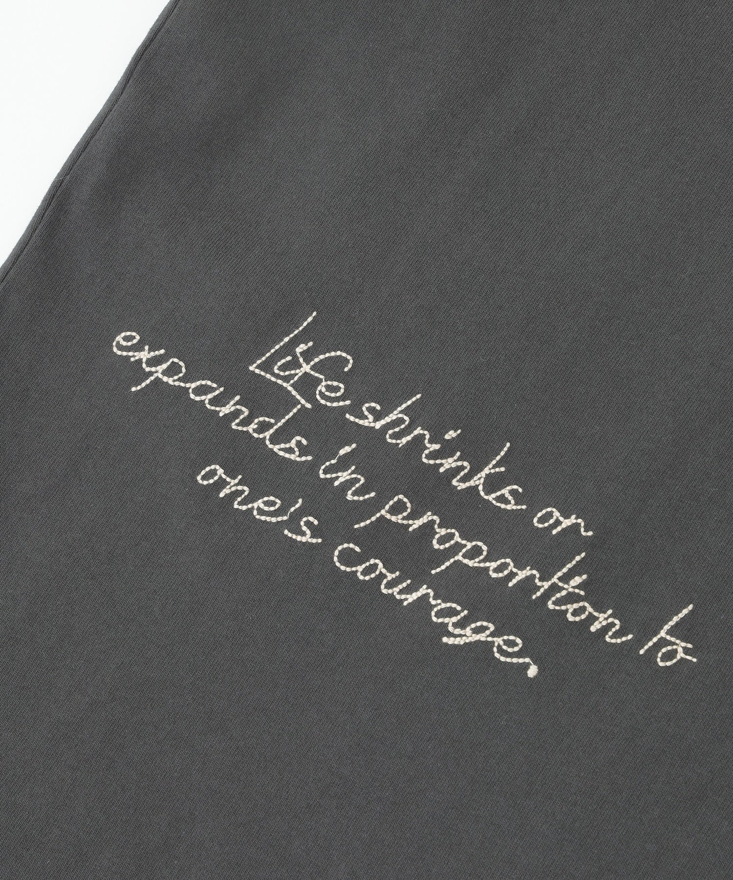 FREEHAND LIKE EMBROIDERY S/S TEE