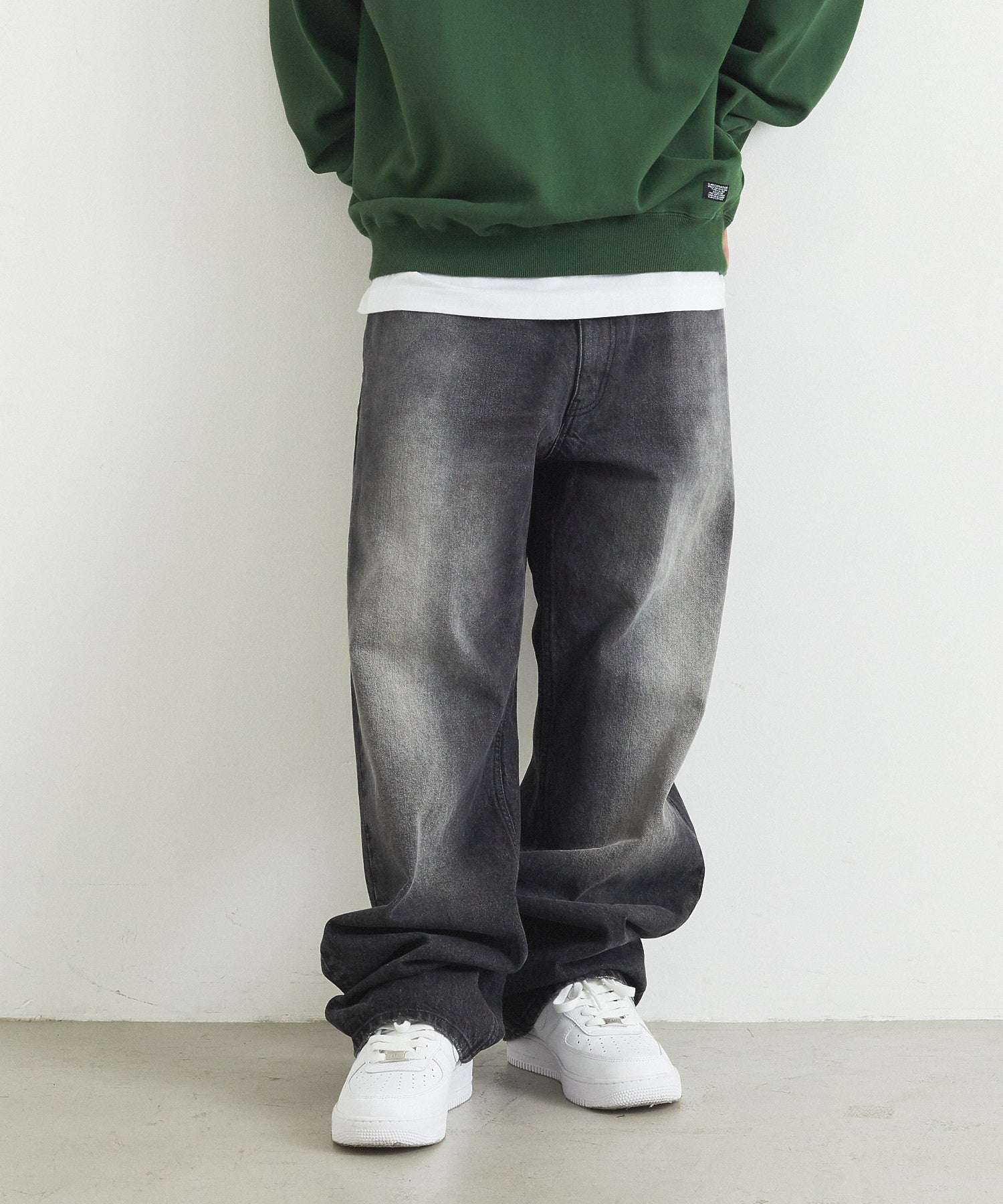 MODEL身長：172cm / 着用サイズ：34inch