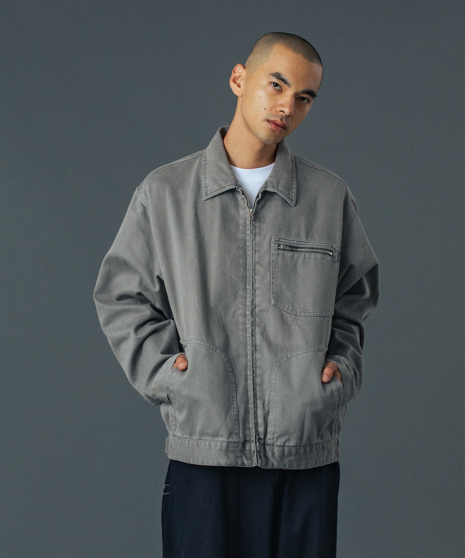 MODEL 身長172cm / 着用サイズ：Lサイズ